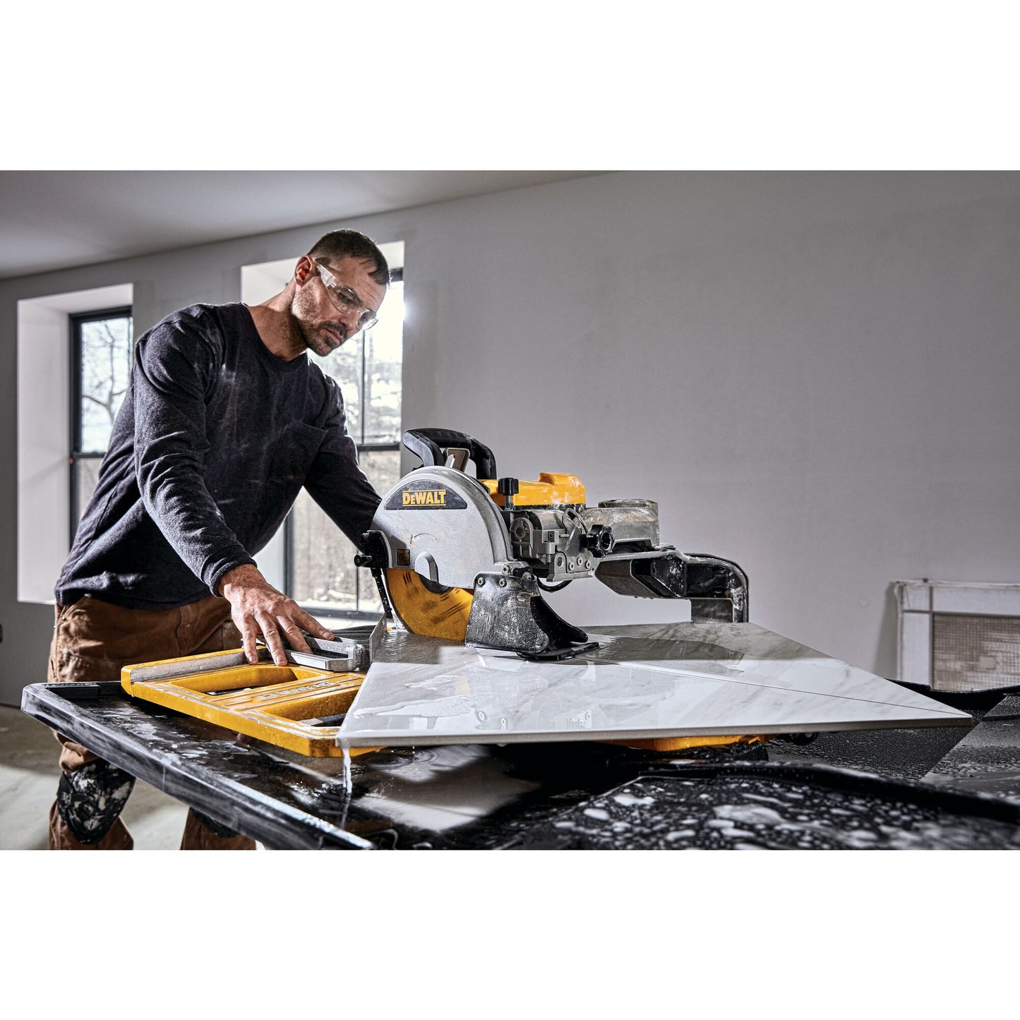 DEWALT D36000-QS 1600 W Fliesensäge