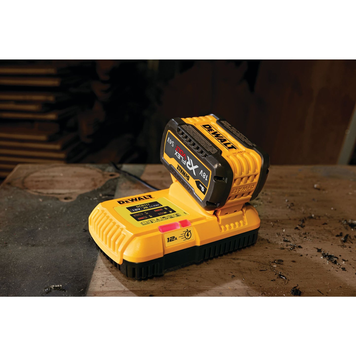 DEWALT DCB117-QW Caricabatterie ultrarapido XR 12A