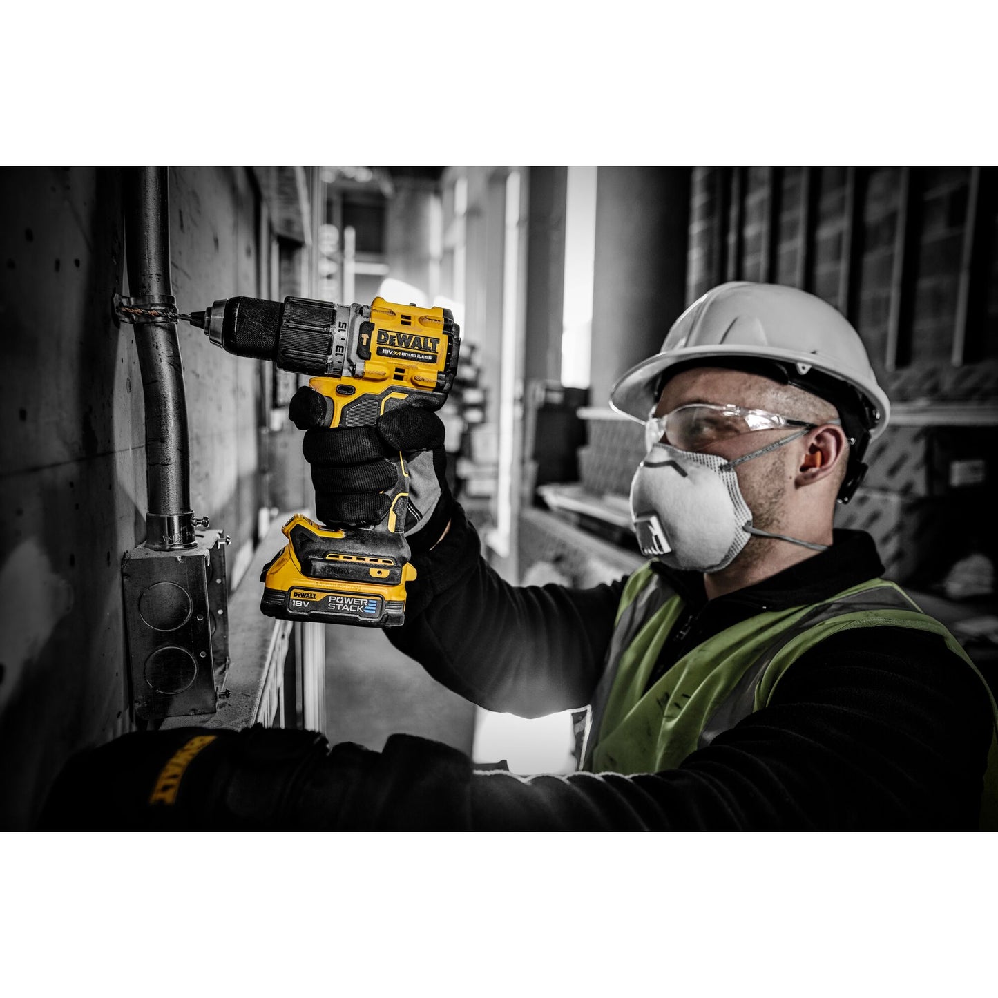 DEWALT DCD805E2T-QW Trapano avvitatore con percussione compatto 2 batterie XR 18V Powerstack brushless.