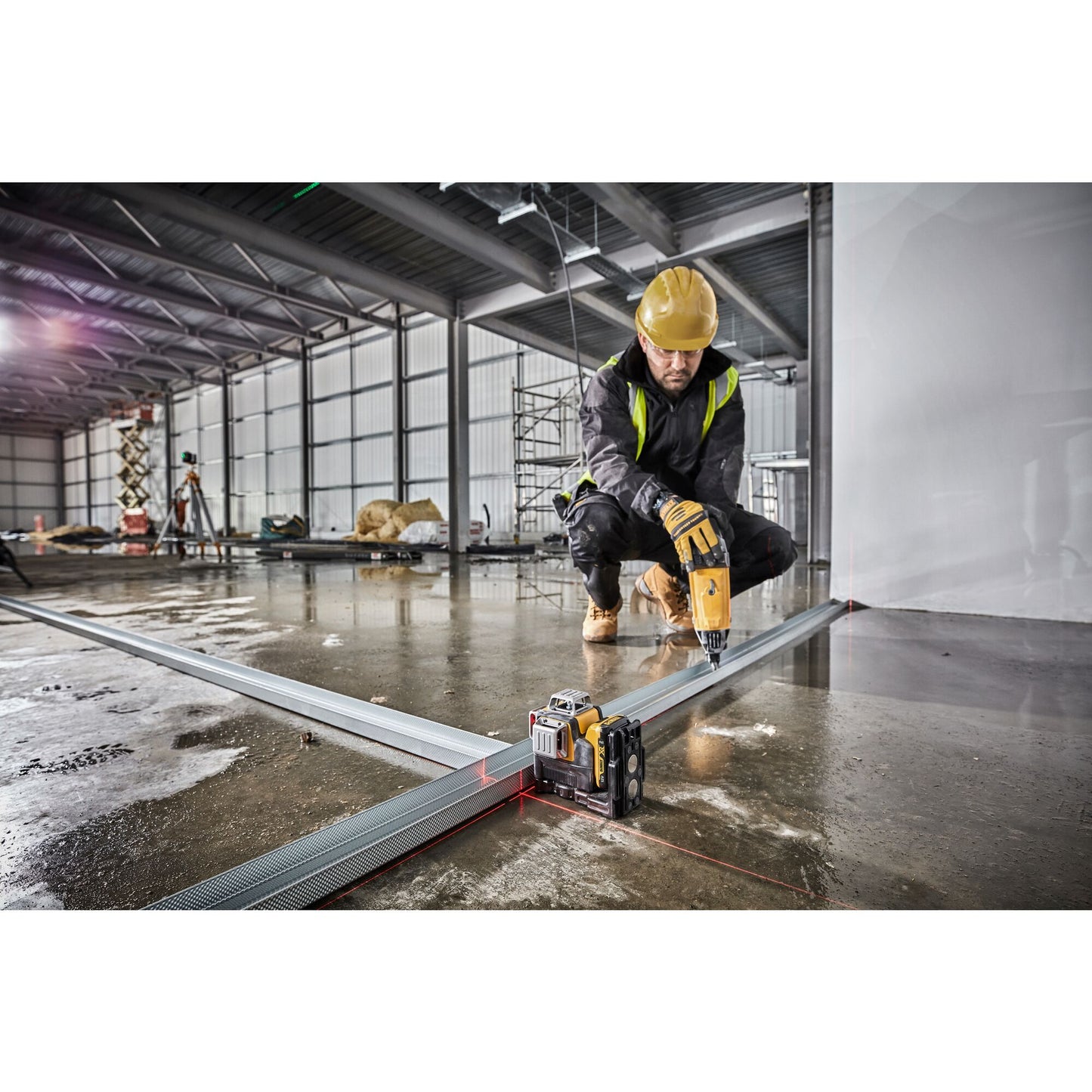 DEWALT DCE089D1R-QW Tracciatore linee laser 10,8V - raggio rosso