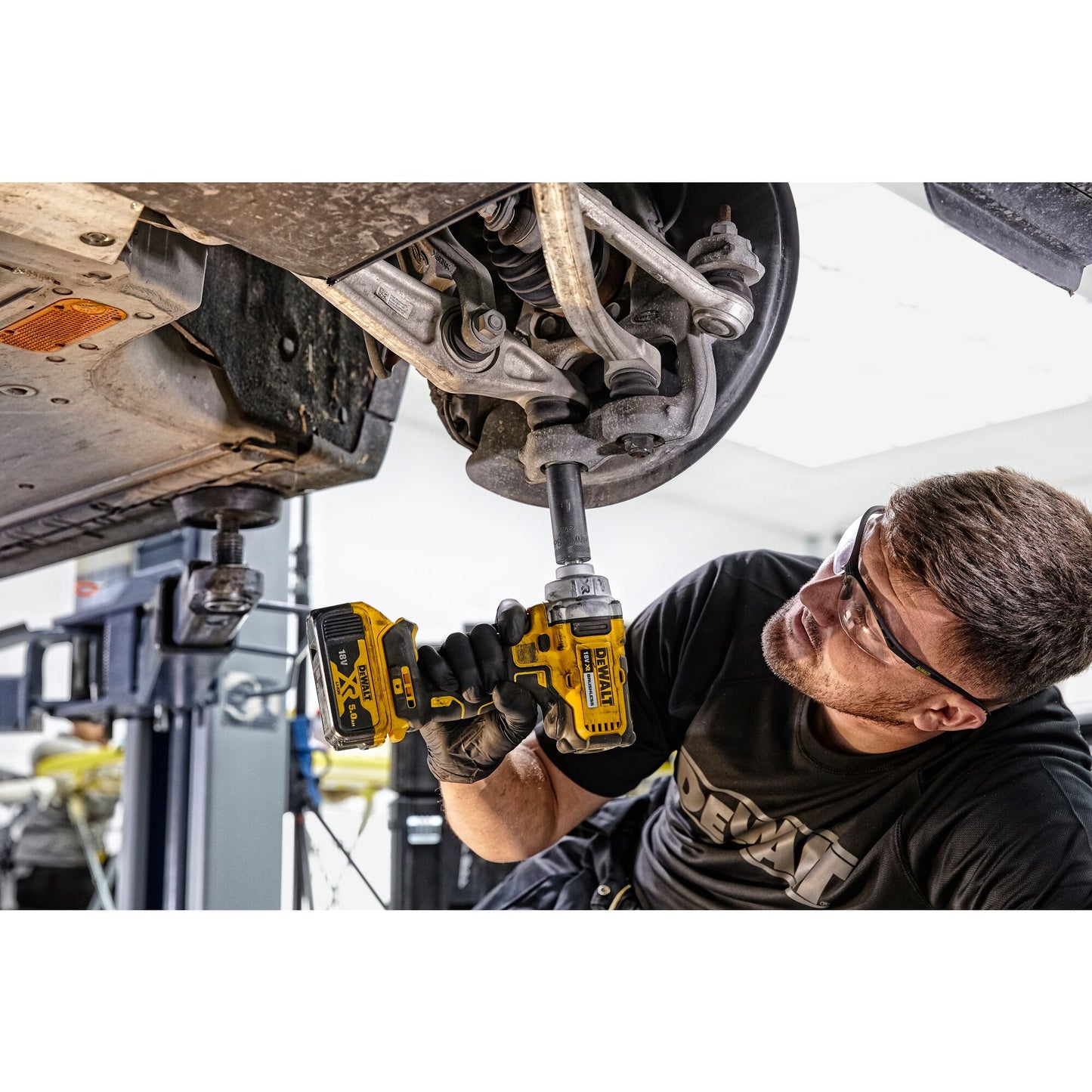 DEWALT DCF894P2-QW Llave de Impacto sin escobillas XR 18V 1/2" con 2 baterías Li-Ion 5,0Ah