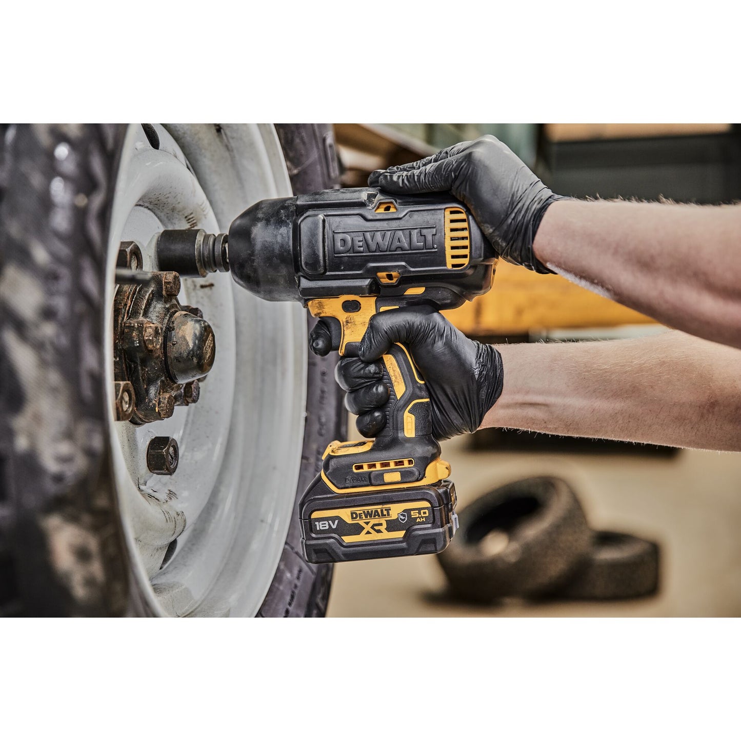 DEWALT DCF900P2G-QW 18V XR 1/2" 4 Mode High Torque Impact Wrench (Hog Ring) with 2 x 5Ah "G" series Batteries