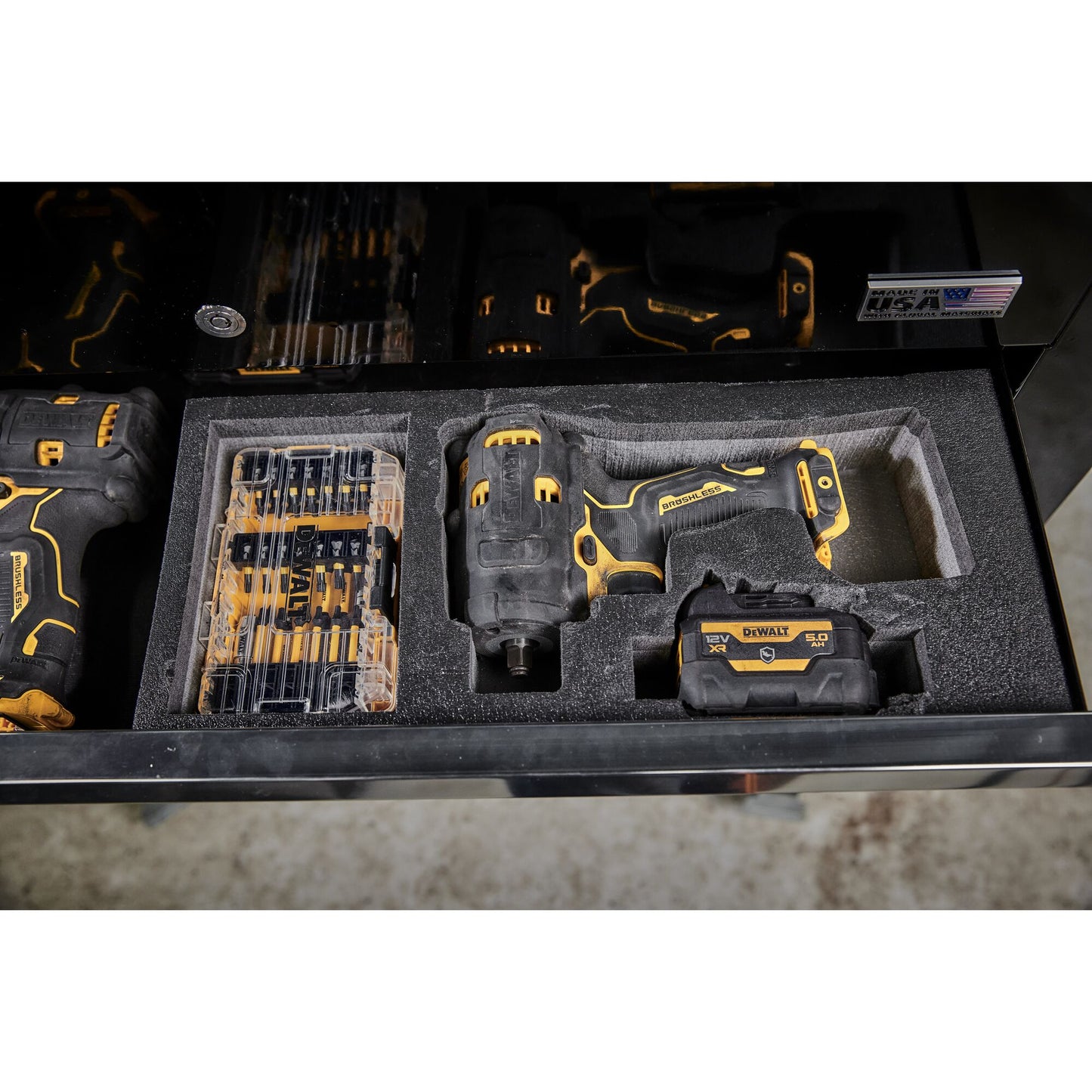 DEWALT DCF901P1G-QW Avvitatore ad impulsi 1/2" con 1 batteria 12V 5.0Ah serie "G"