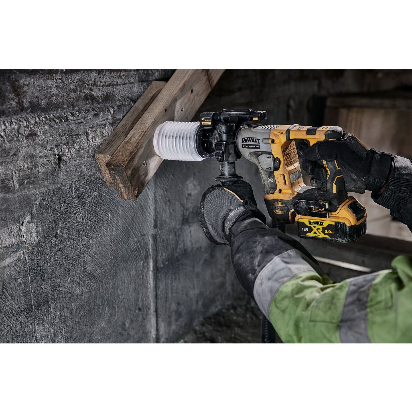 DEWALT DCH172P2-QW 18V XR Brushless 16mm SDS-Plus Hammer Drill with 2 x 5Ah Lithium Ion Batteries