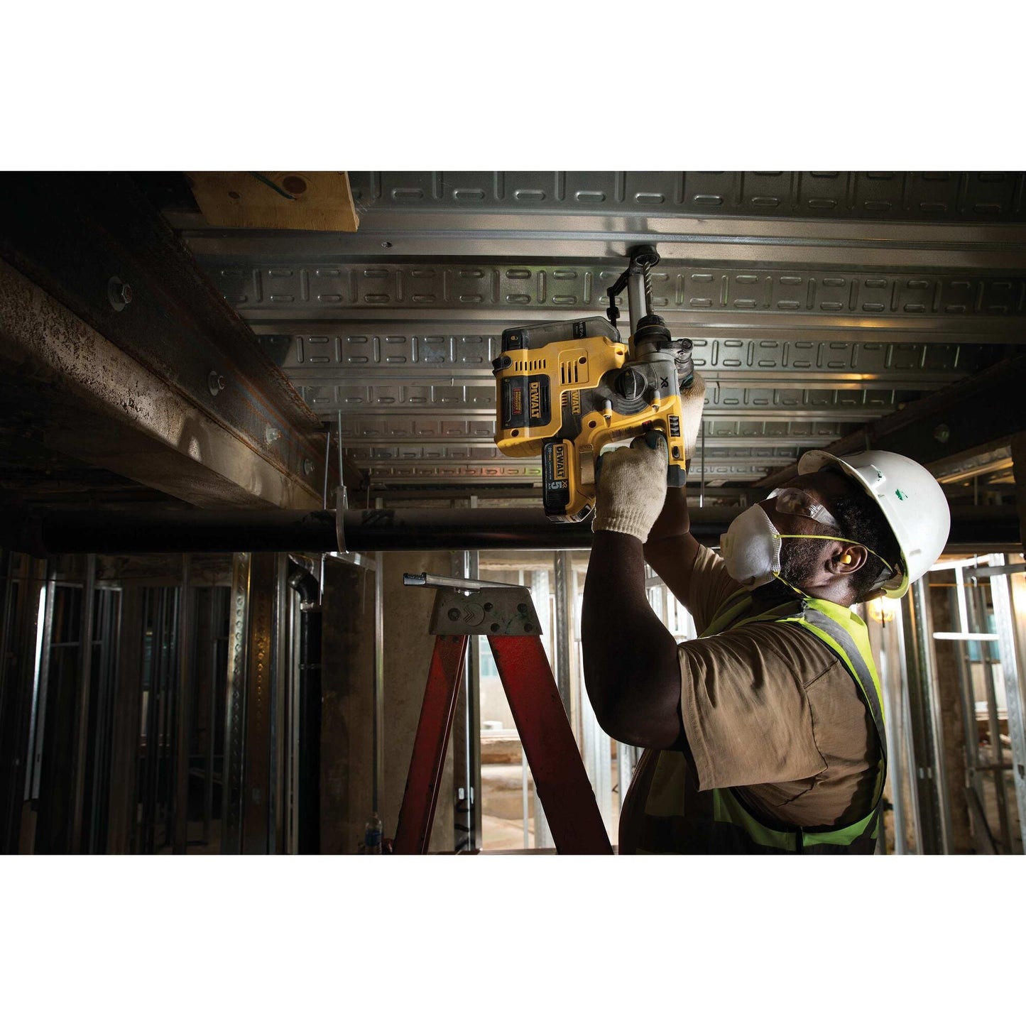 DEWALT DCK428P3T-QW Kit 18V dCD796 + DCH273 + DCF961 + DCG405 + 3 batterie