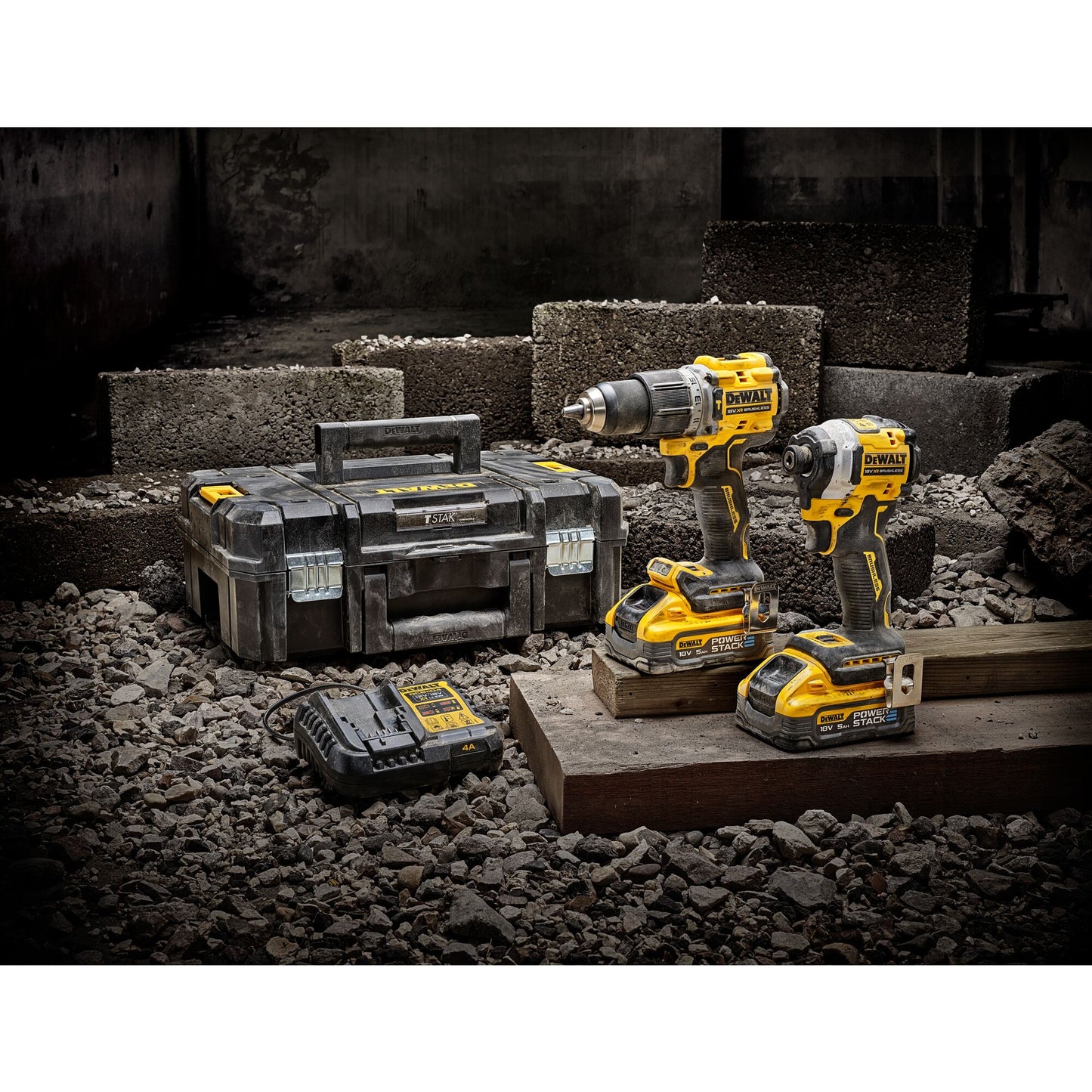 DEWALT DCK2050E2T-QW 18V Twin Kit Compact Hammer Drill + Impact Driver + 2 Powerstack Batteries