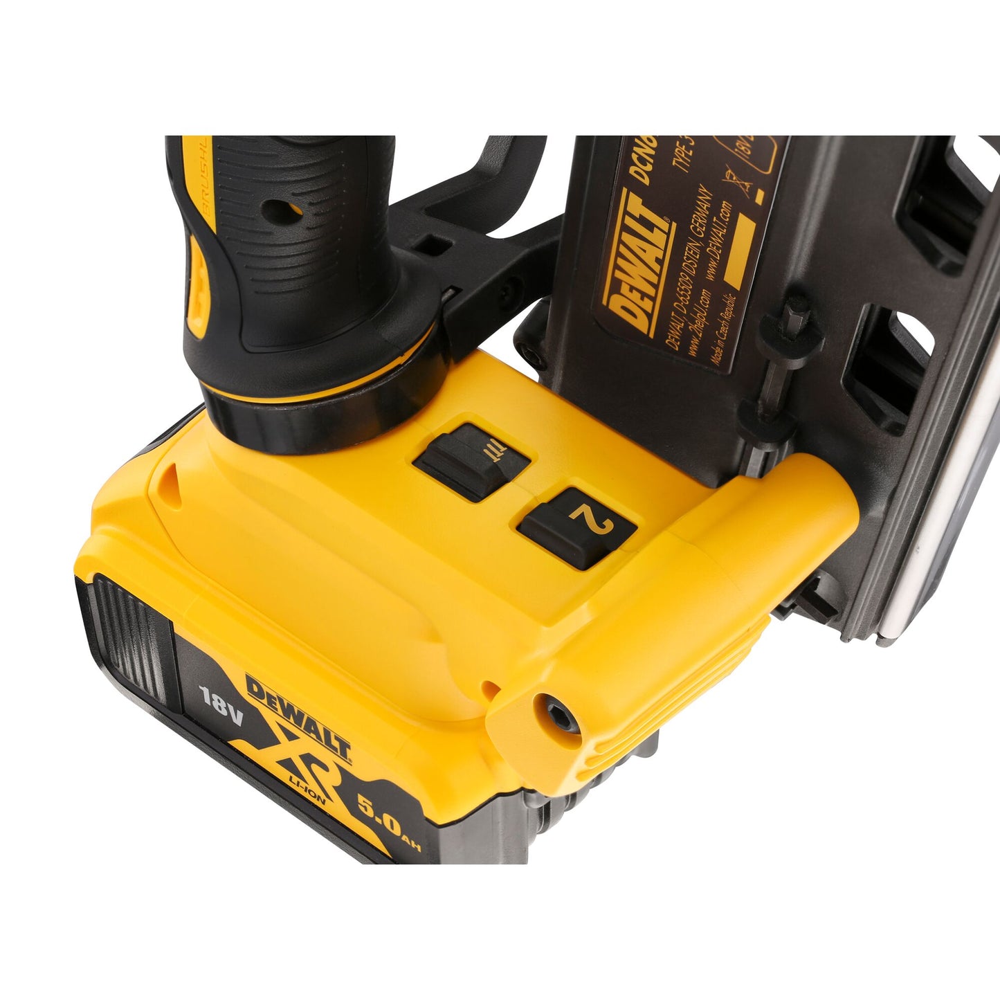 DEWALT DCK2046P2-QW Kit brushless composto da Chiodatrice 90mm DCN692 + Chiodatrice 63mm DCN660 + 2 batterie XR 18V 5.0Ah