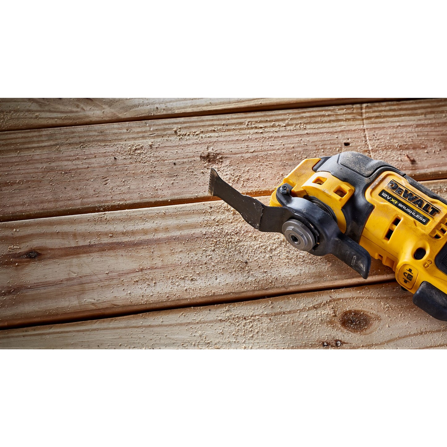 DEWALT DCS353D2-QW 12V XR Brushless Oscillating Tool with 2 X 2Ah Lithium Ion Batteries