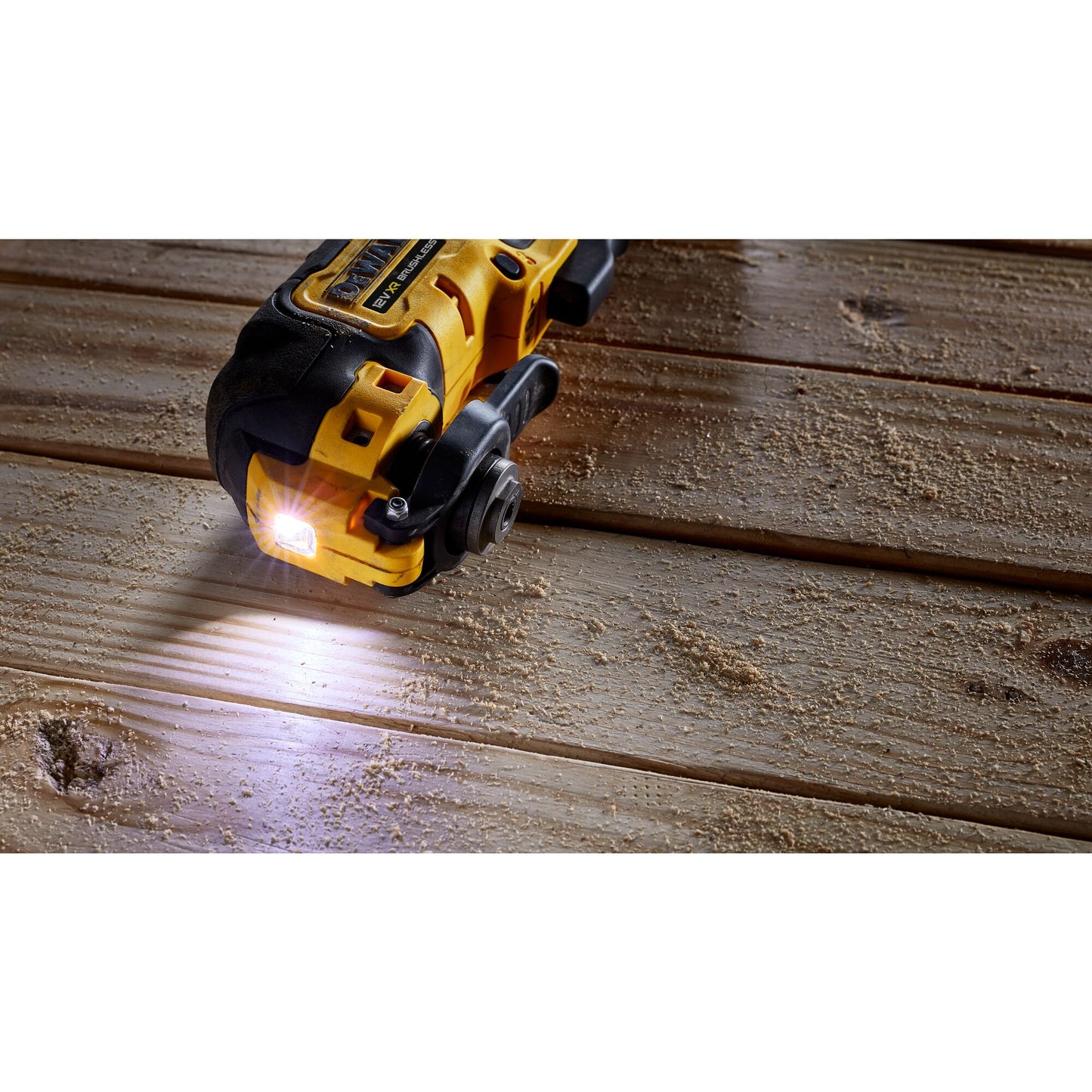 DEWALT DCS353D2-QW 12V XR Brushless Oscillating Tool with 2 X 2Ah Lithium Ion Batteries