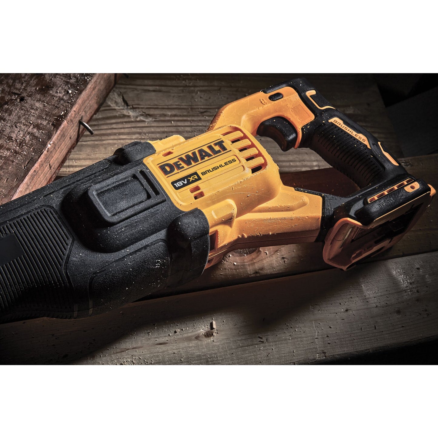 DEWALT DCS386NT-XJ Sierra Sable Compacta sin escobillas 18V FLEXVOLT, sin baterías/cargador