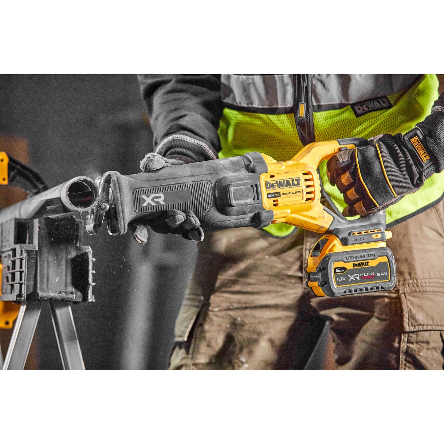 DEWALT DCS386T1-QW 18/54V XR Recip Saw with 1 x 6Ah Flexvolt Battery