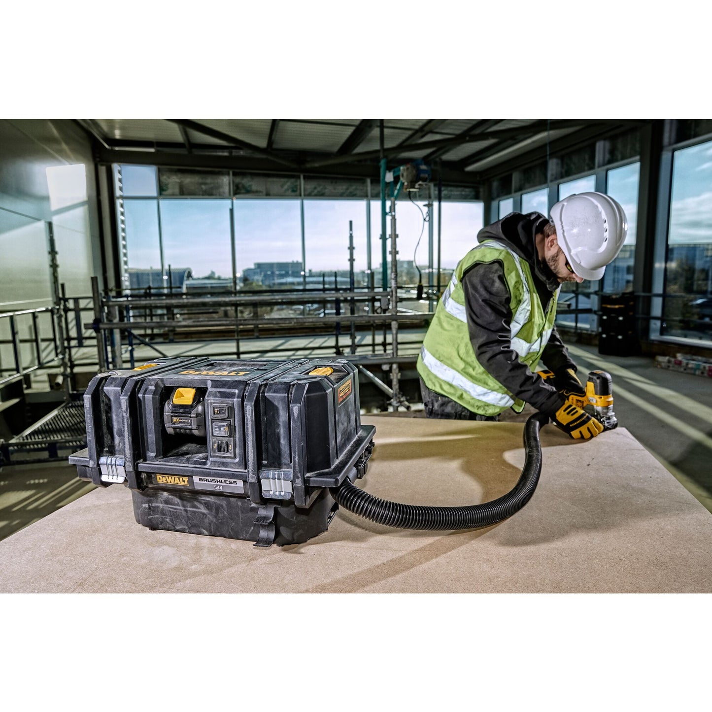 DEWALT DCV586MT2-QW Aspiratore solidi/liquidi 2 batterie XR Flexvolt 18/54V 6.0Ah