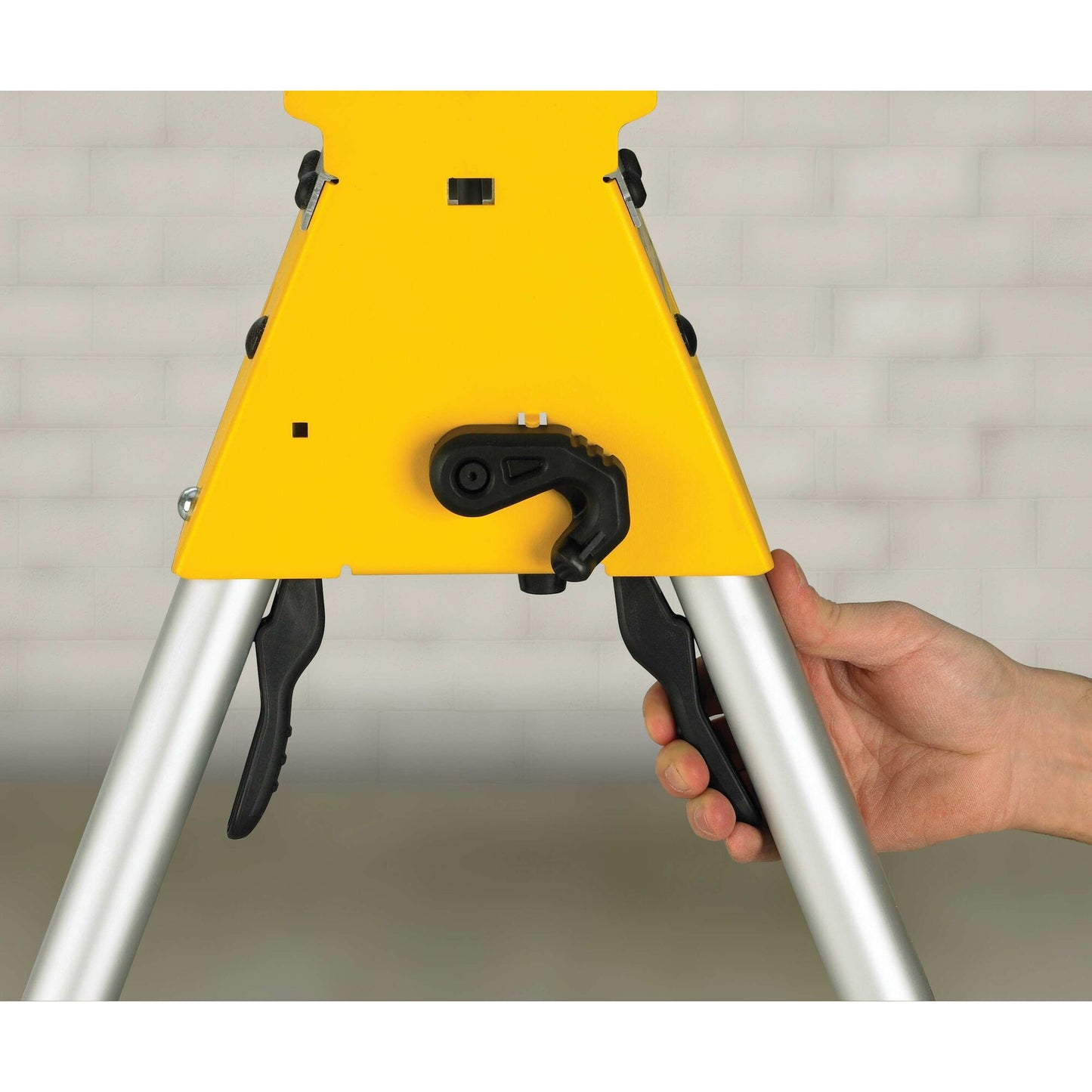 DEWALT DE7033-XJ Cavalletto di supporto con lunghezza da 1,1m a 2.5m