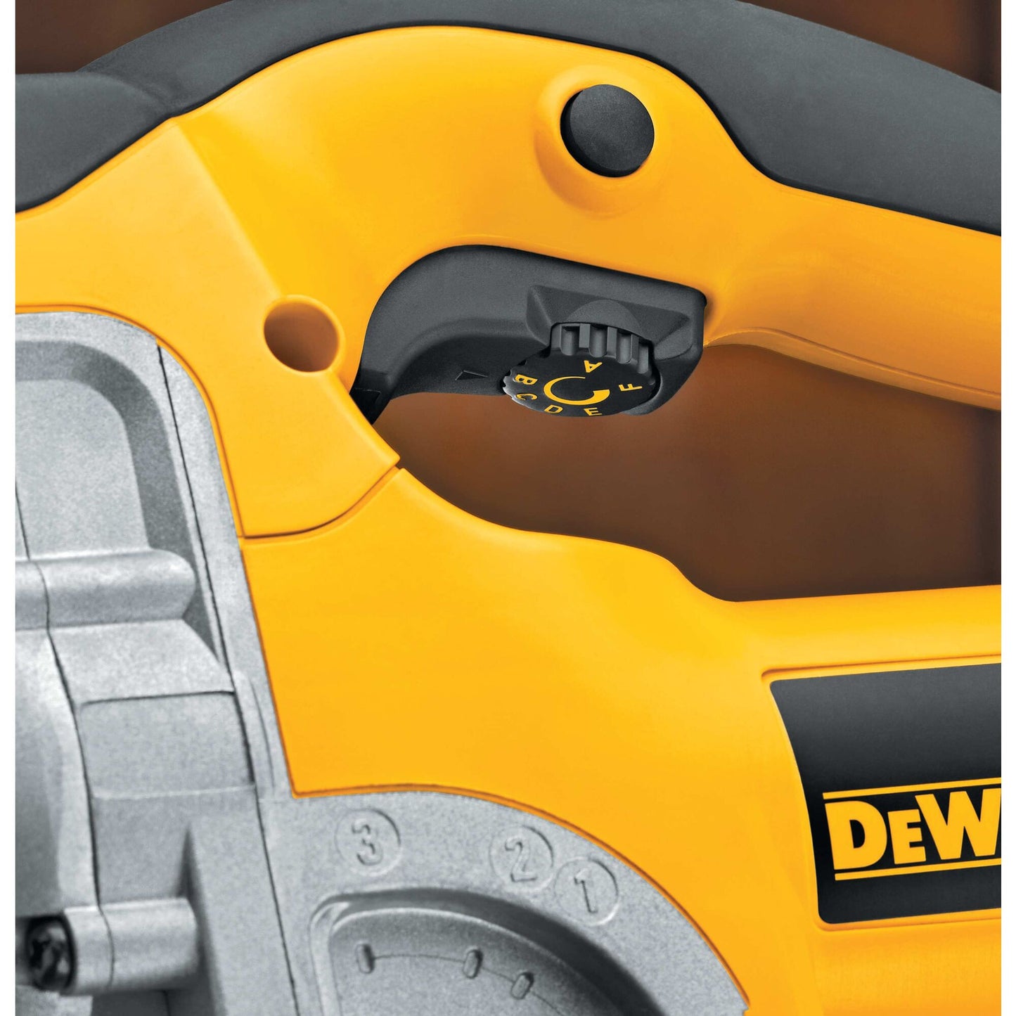 DEWALT DW331KT-QS Seghetto alternativo impugnatura staffa 701W