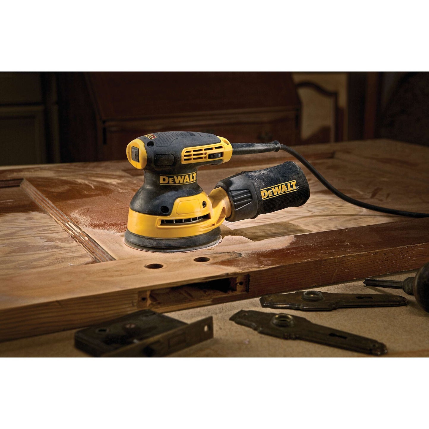 DEWALT DWE6423-QS Levigatrice roto-orbitale 125mm 280W