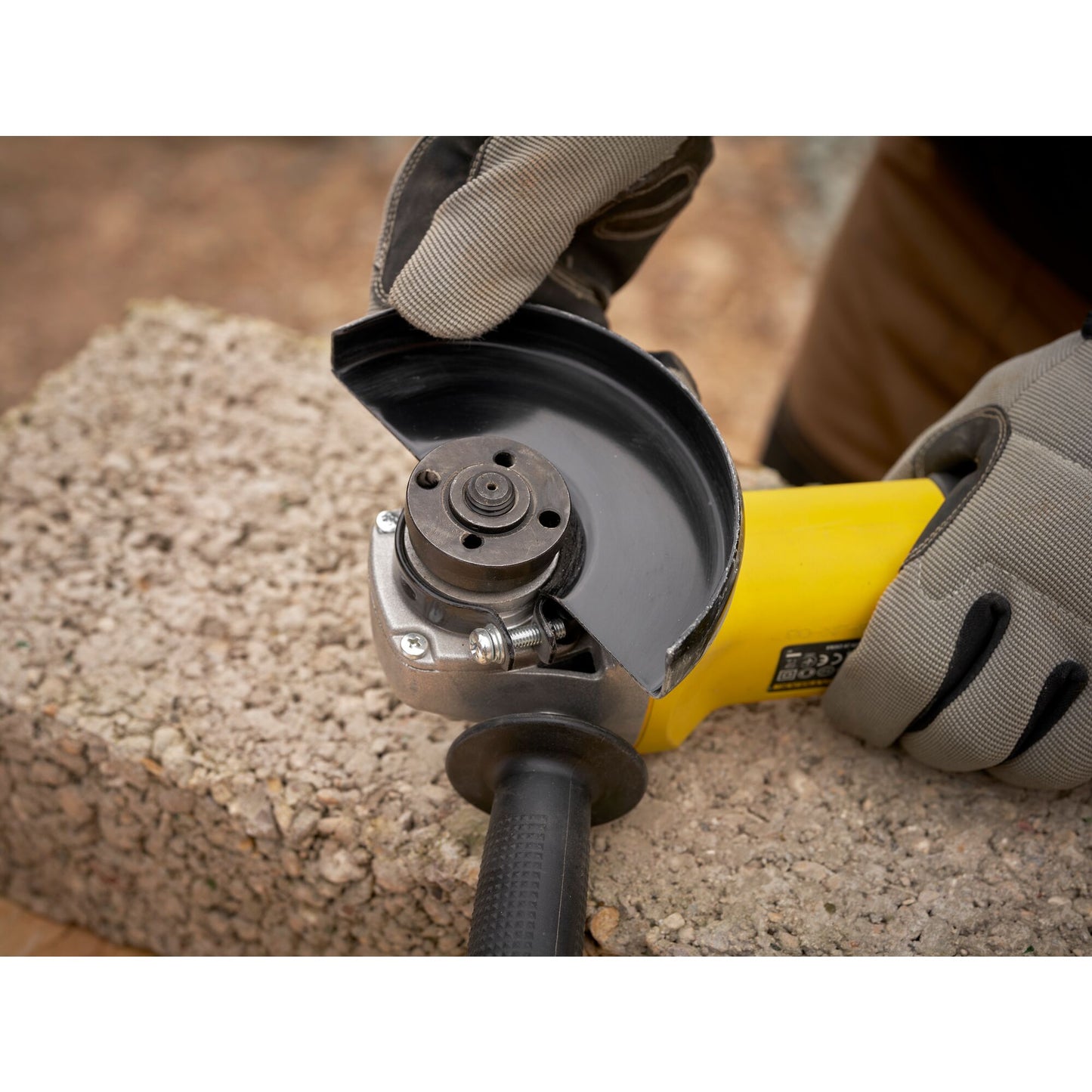 STANLEY FATMAX FMEG225VS-QS Smerigliatrice angolare 125mm 1100W