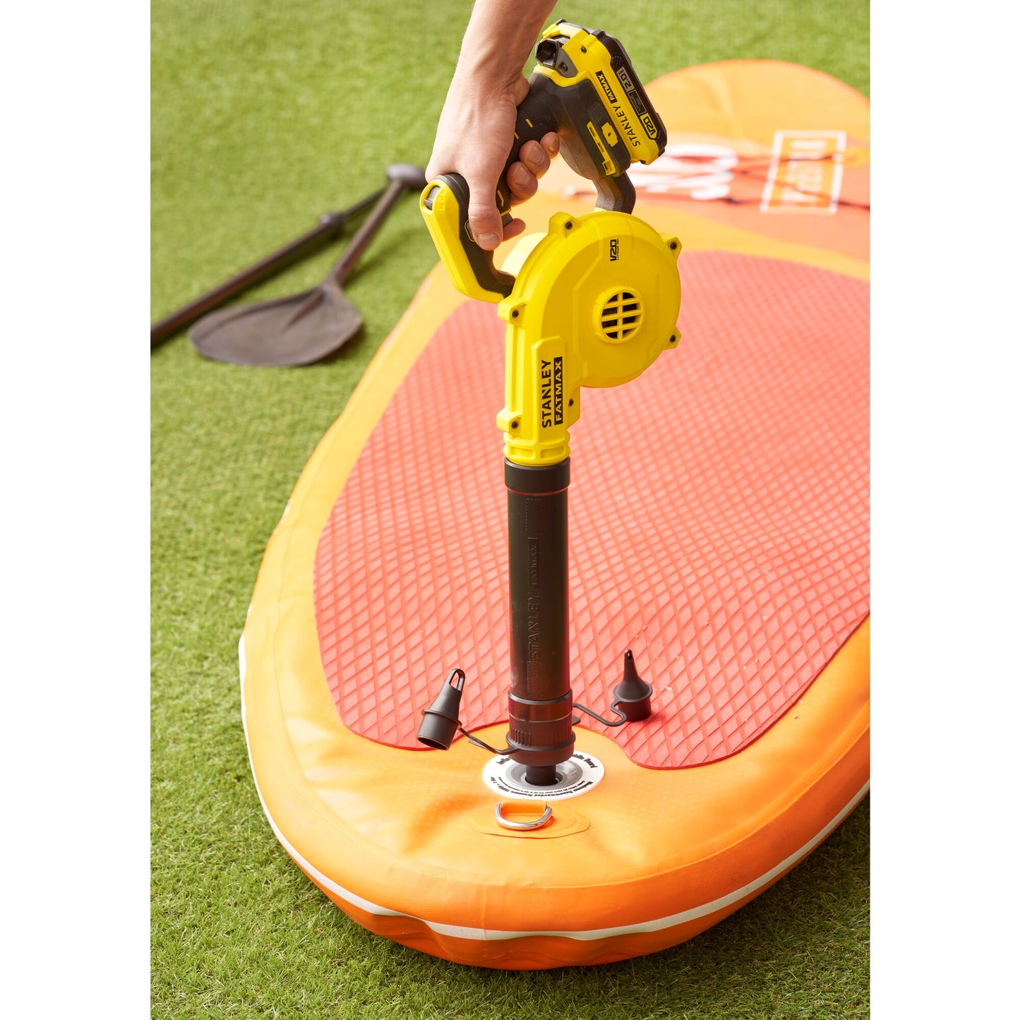 STANLEY FATMAX SFMCBL01B-XJ Soplador compacto V20, sin baterías ni cargador