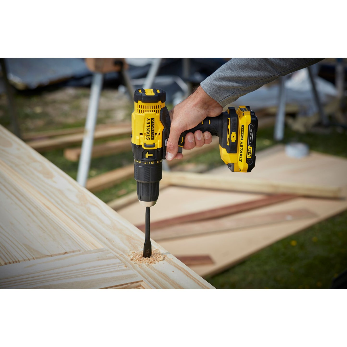 STANLEY FATMAX SFMCD711D2F-QW KIT V20 Cordless Hammer Drill +50 Piece Drill and Screwdriver Bit Set