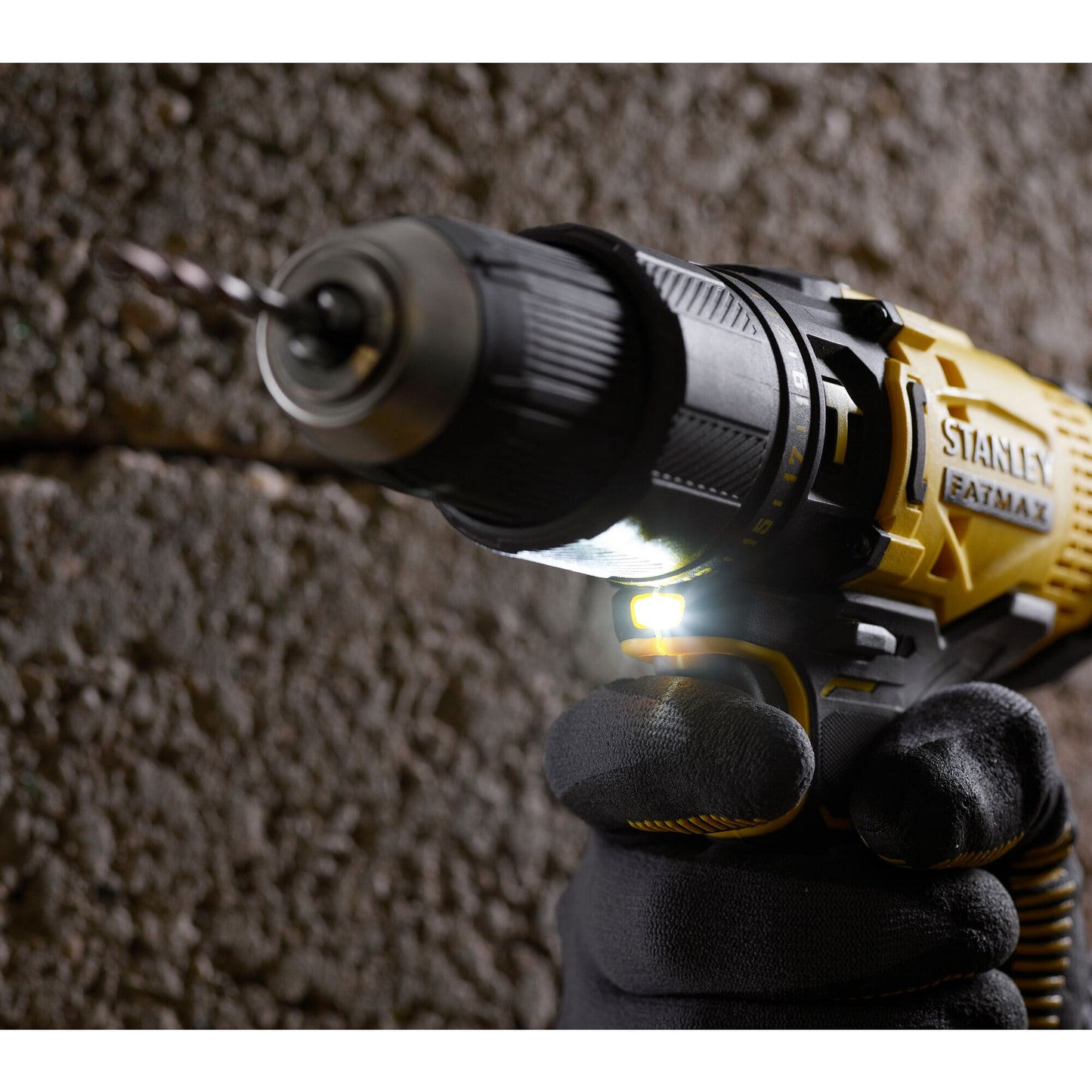 STANLEY FATMAX SFMCD711DSA-QW KIT V20 Cordless Hammer Drill +50 Piece Drill and Screwdriver Bit Set