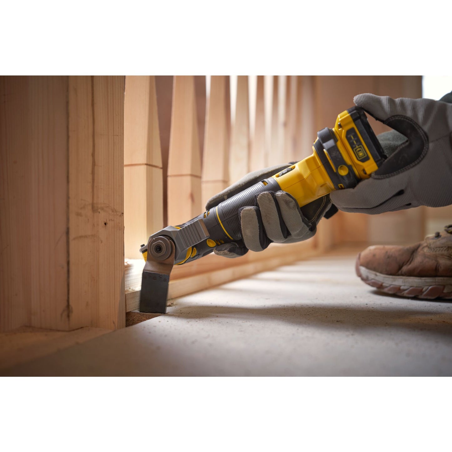 STANLEY FATMAX SFMCE500D2K-QW Utensile multifunzione V20, 2 batterie 18V 2.0Ah
