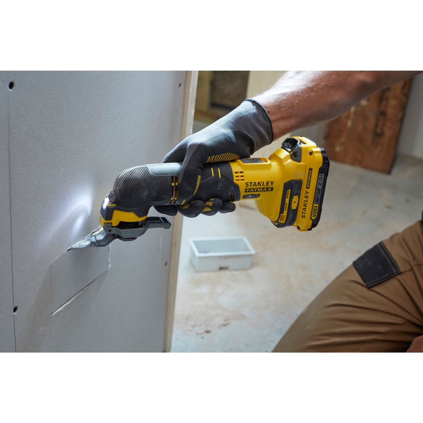 STANLEY FATMAX SFMCE500D2K-QW Utensile multifunzione V20, 2 batterie 18V 2.0Ah