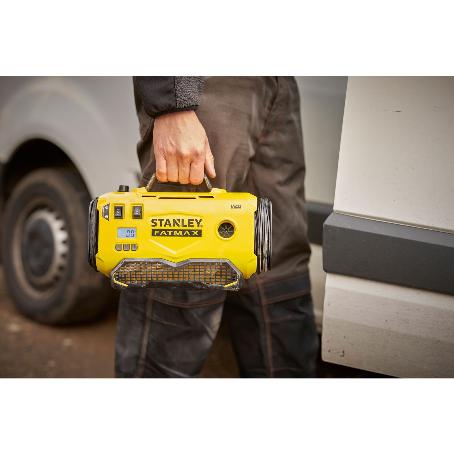 STANLEY FATMAX SFMCE520B-QW Compressore V20, senza batterie e caricabatteria