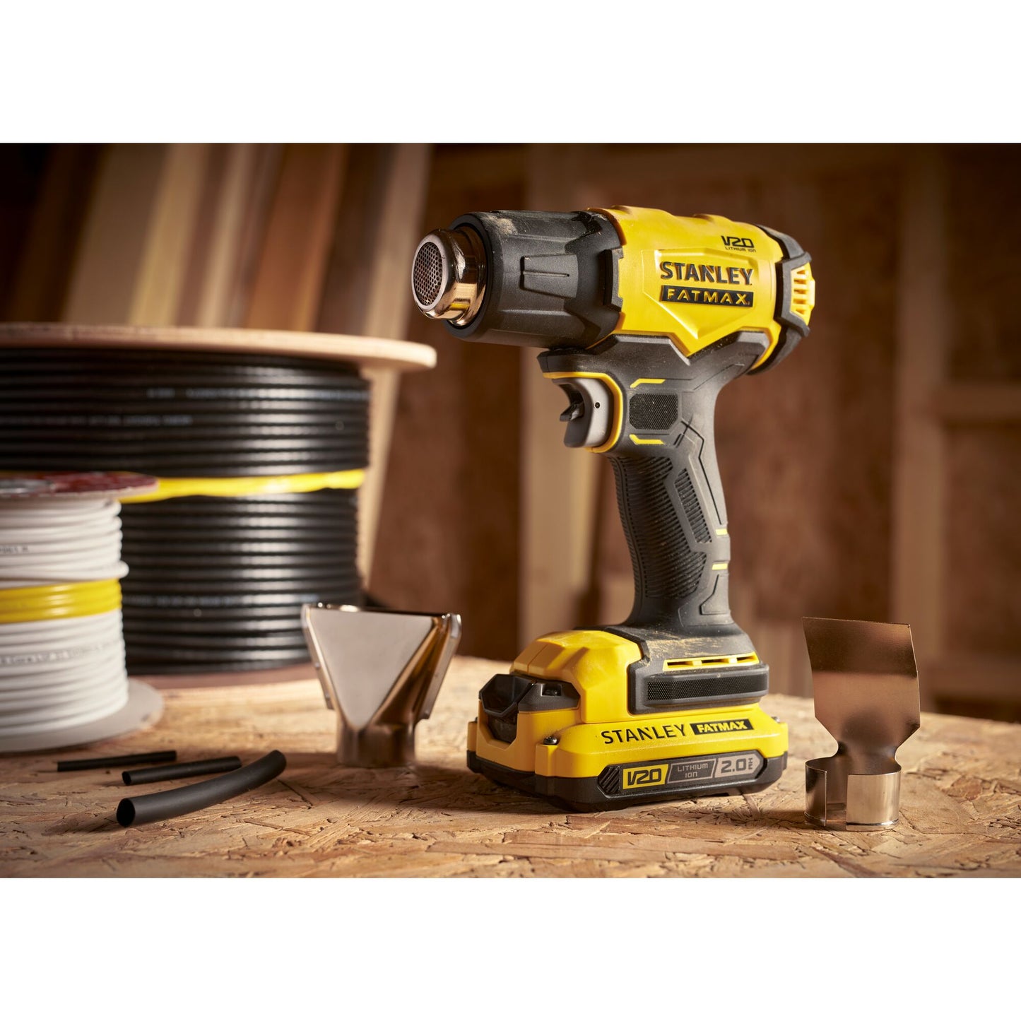 STANLEY FATMAX SFMCE530B-XJ Pistola termica V20, senza batterie e caricabatteria