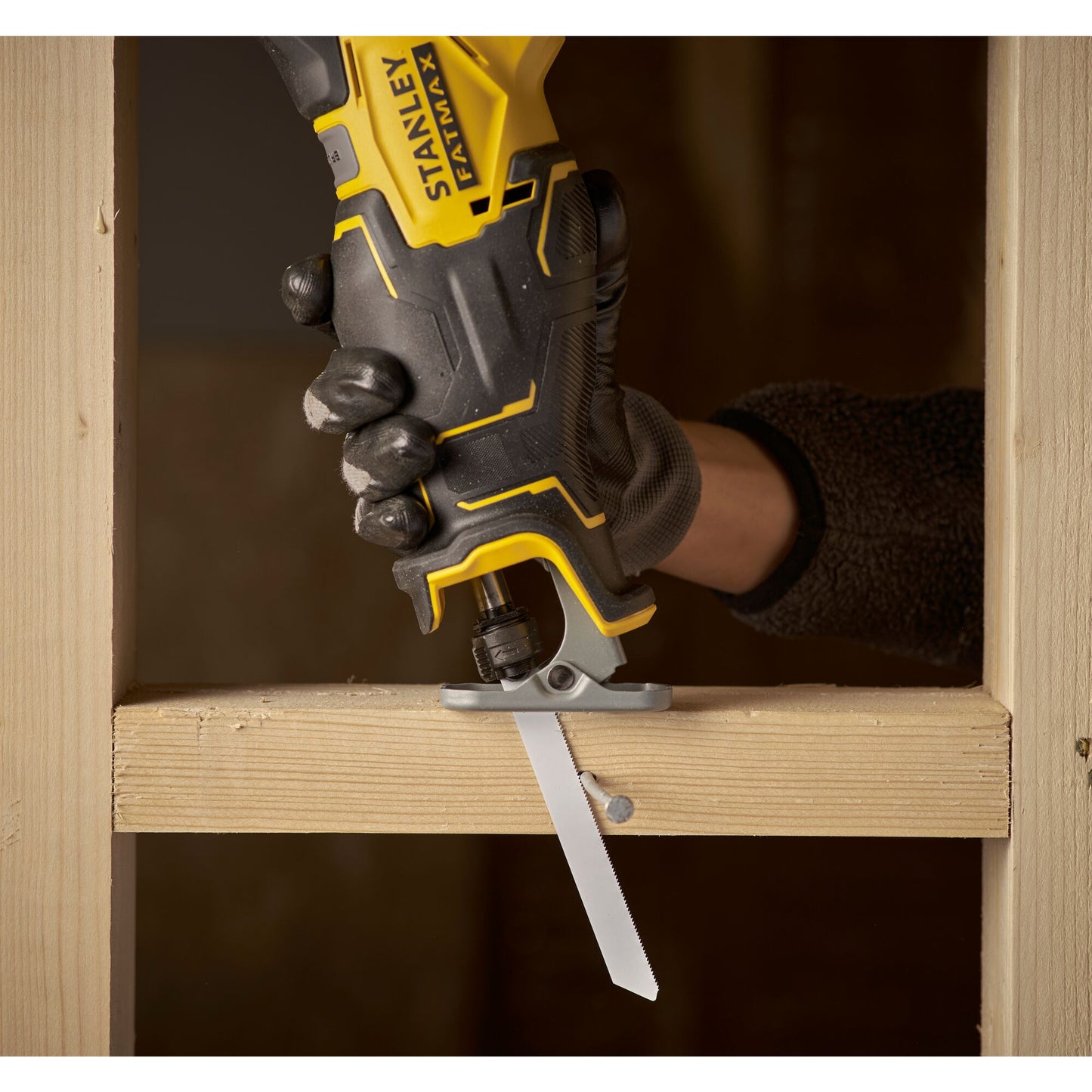 STANLEY FATMAX SFMCS310D2K-QW V20 Cordless Brushless Reciprocating Saw with 2 x 2.0Ah Lithium Ion Battery and Kit Box