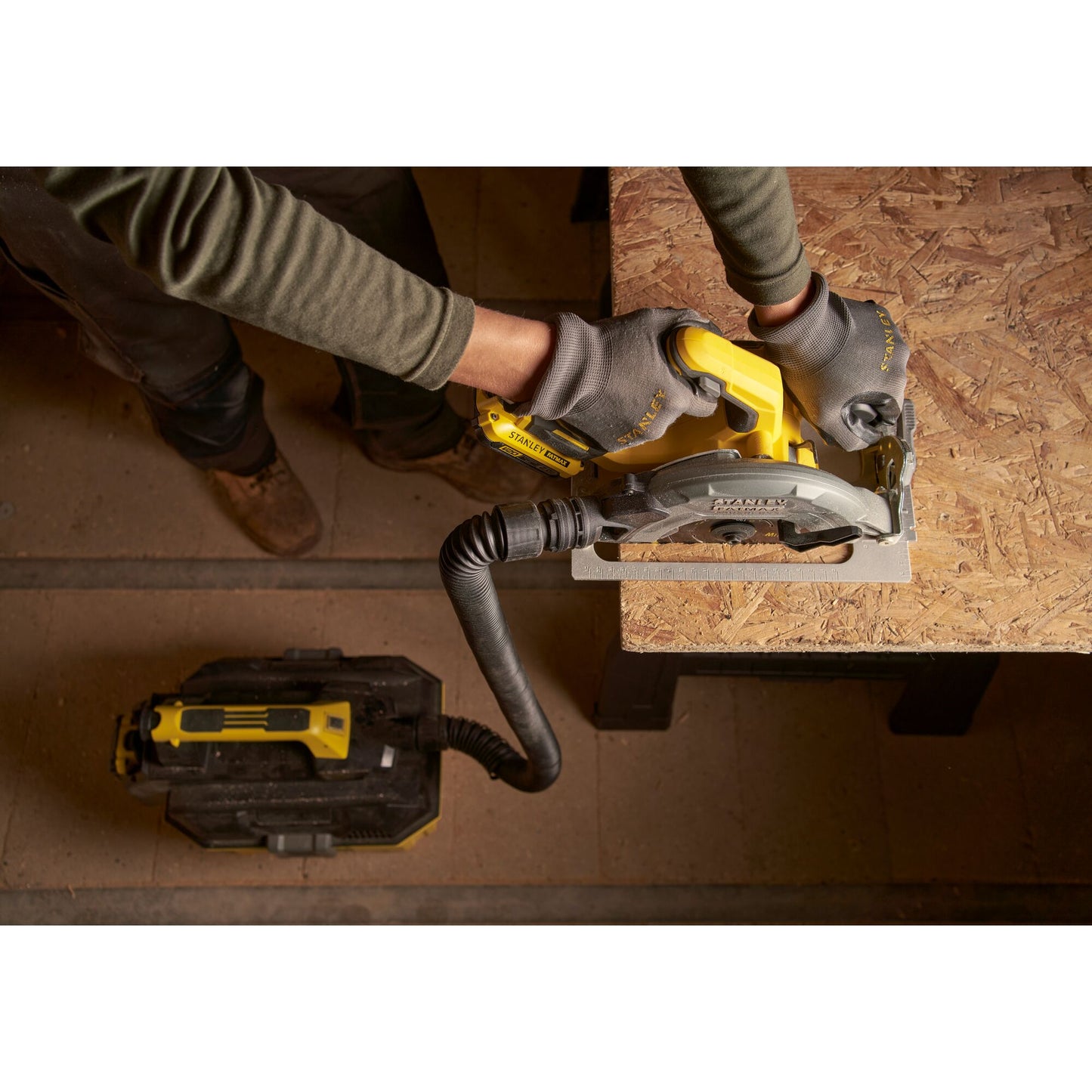 STANLEY FATMAX SFMCS550B-XJ Sega circolare brushless V20, senza batterie e caricabatteria
