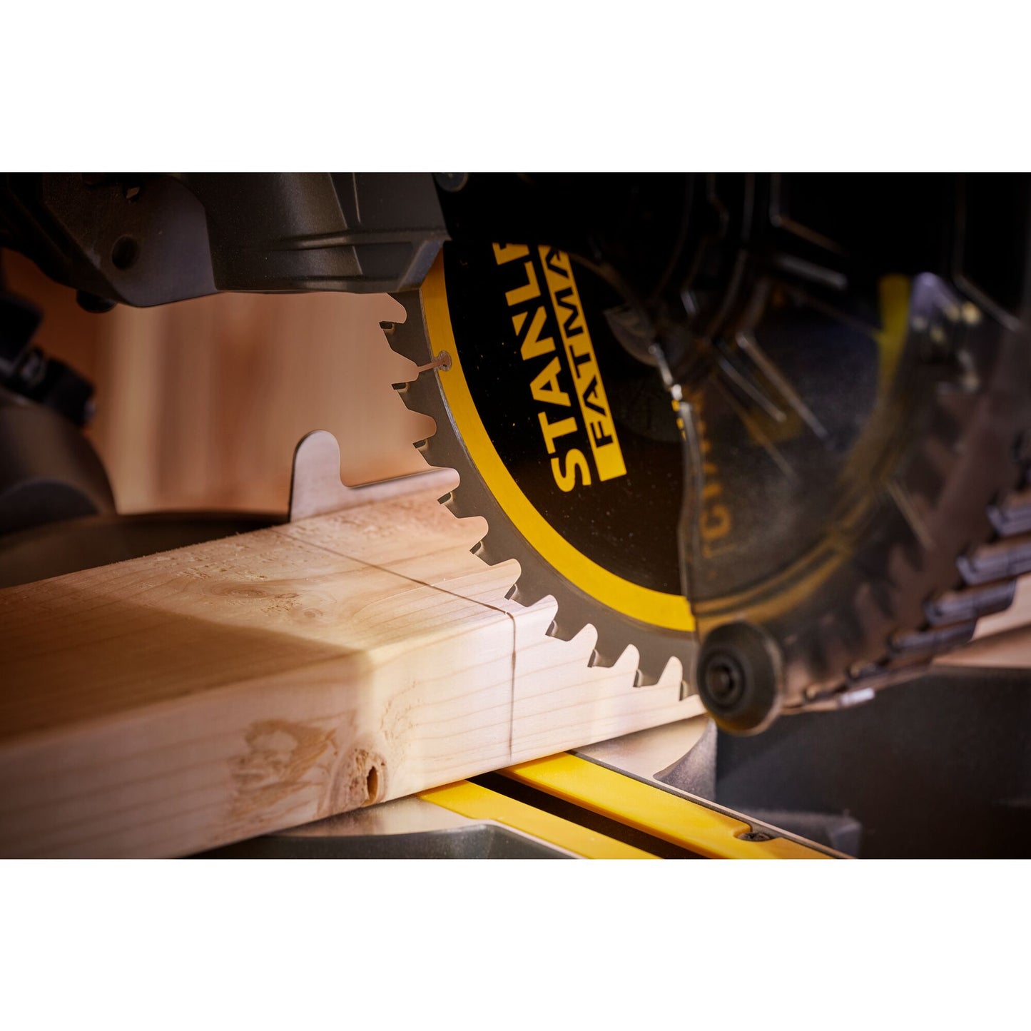 STANLEY FATMAX SFMCS701M1-QW Troncatrice V20, 1 batteria 18V 4,0Ah