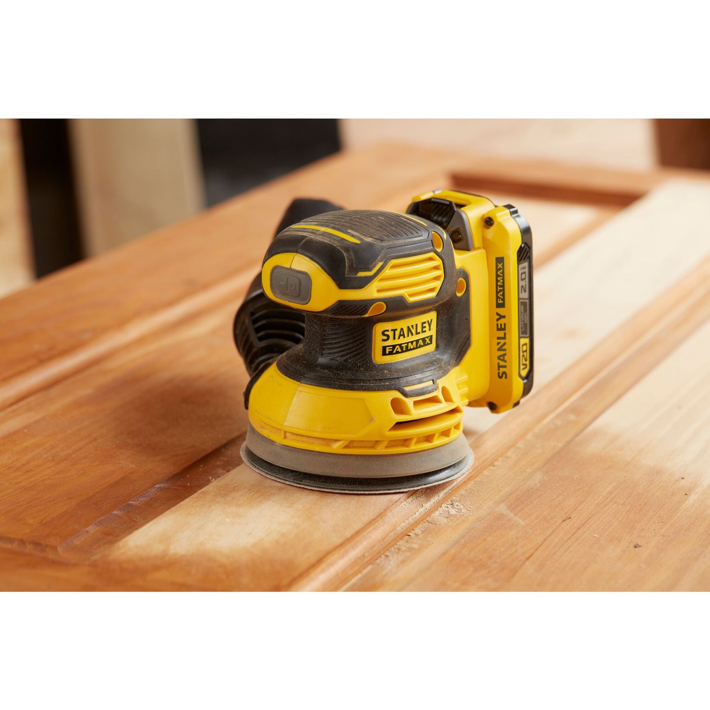 STANLEY FATMAX SFMCW220D1S-QW V20 Cordless Random Orbit Sander with 1 x 2.0Ah Lithium Ion Battery and Soft Bag