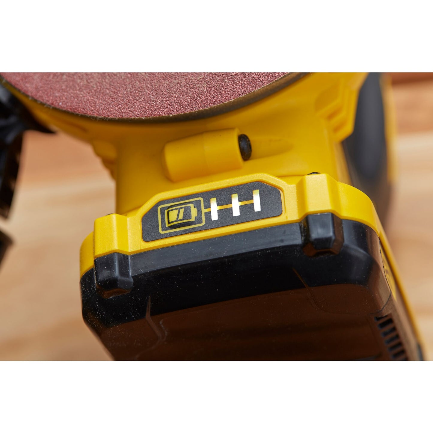 STANLEY FATMAX SFMCW220D1S-QW V20 Cordless Random Orbit Sander with 1 x 2.0Ah Lithium Ion Battery and Soft Bag
