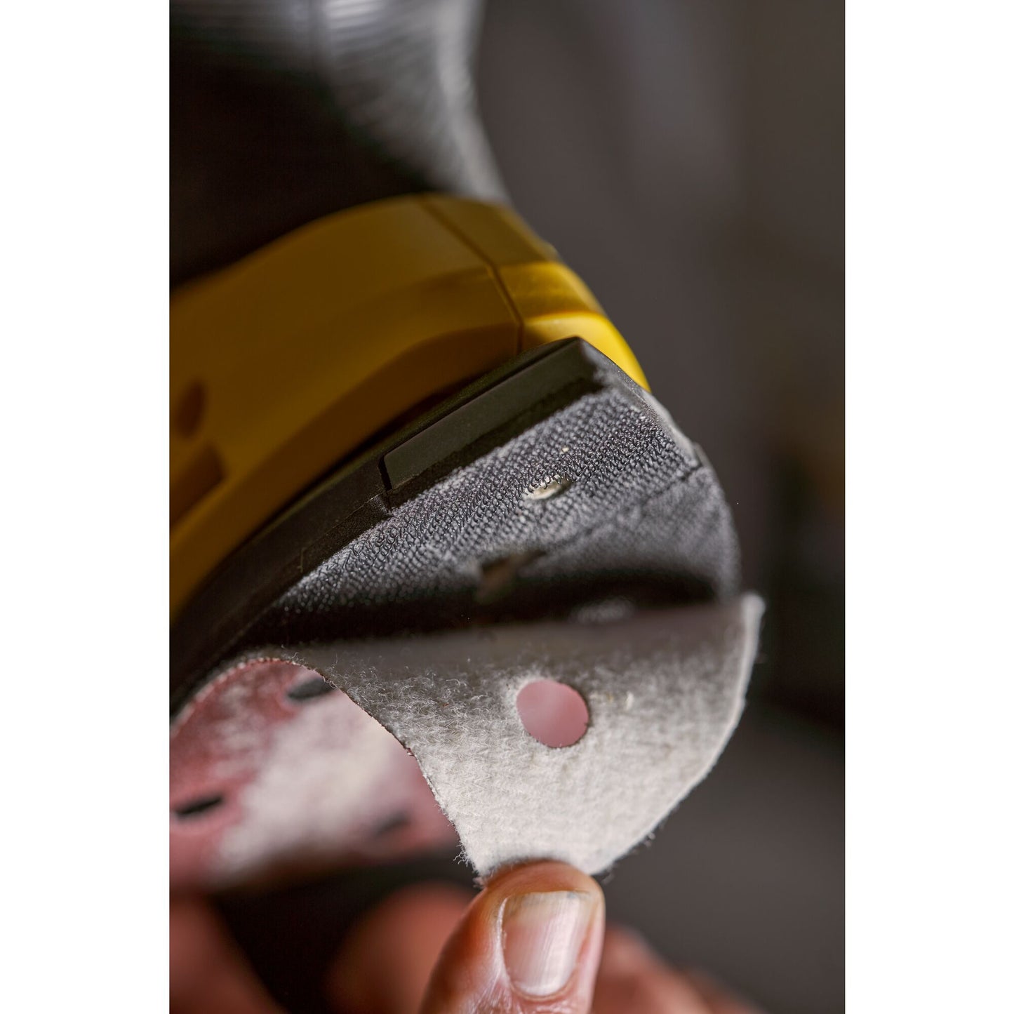 STANLEY FATMAX SFMCW221B-XJ V20 Cordless Detail Sander (Tool Only)