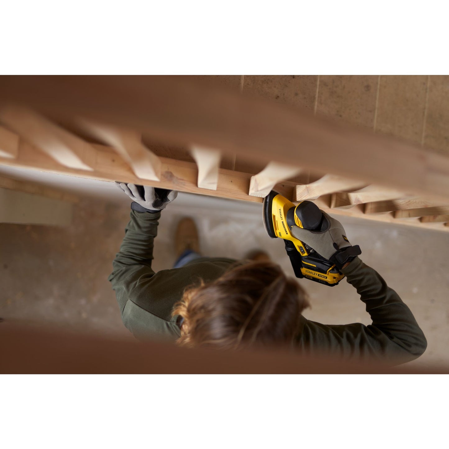 STANLEY FATMAX SFMCW221D1S-QW V20 Cordless Detail Sander with 1 x 2.0Ah Lithium Ion Battery and Soft Bag