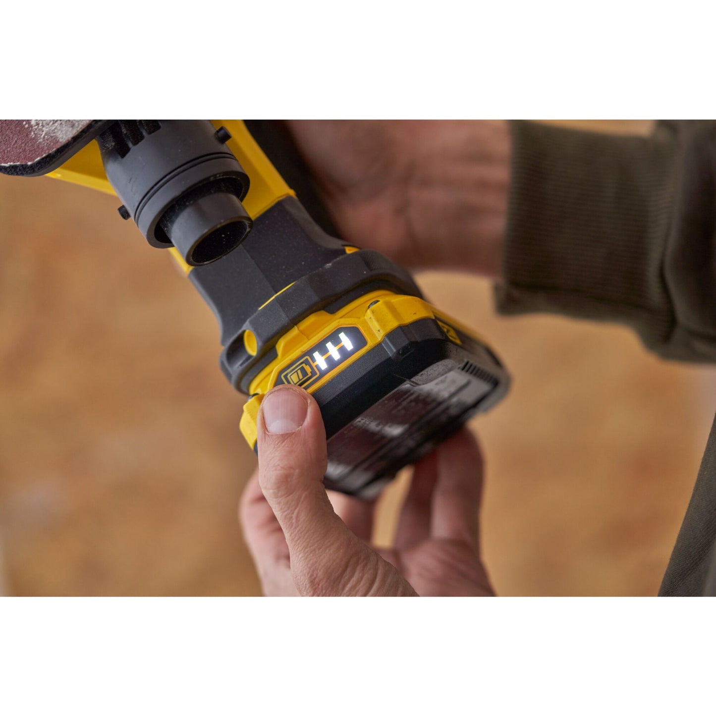 STANLEY FATMAX SFMCW221D1S-QW V20 Cordless Detail Sander with 1 x 2.0Ah Lithium Ion Battery and Soft Bag