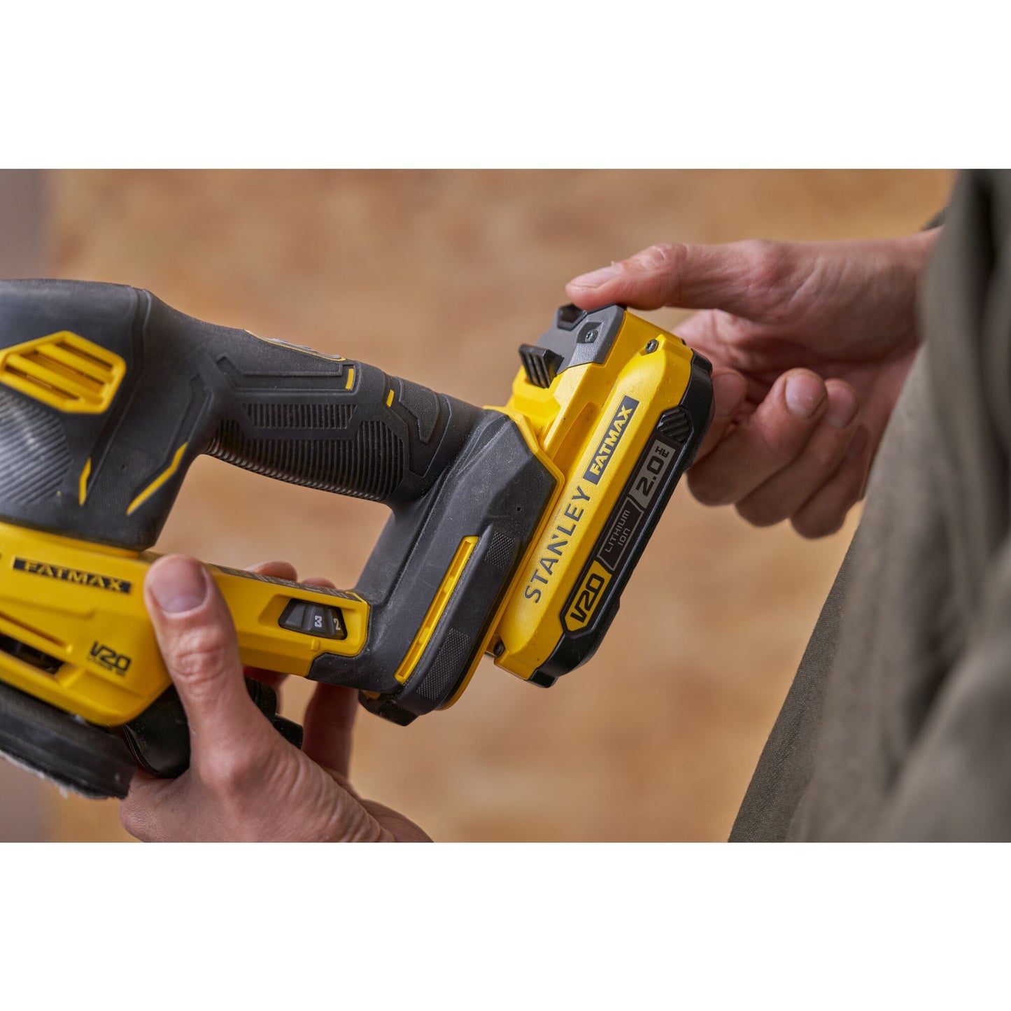STANLEY FATMAX SFMCW221D1S-QW V20 Cordless Detail Sander with 1 x 2.0Ah Lithium Ion Battery and Soft Bag