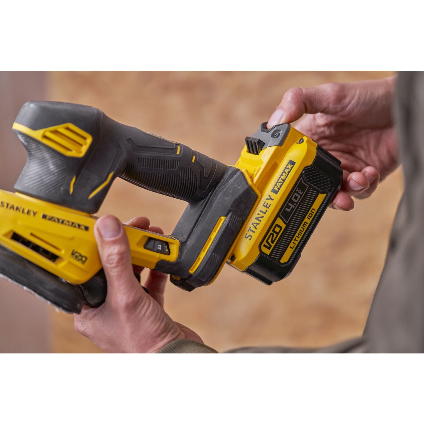 STANLEY FATMAX SFMCW221D1S-QW V20 Cordless Detail Sander with 1 x 2.0Ah Lithium Ion Battery and Soft Bag