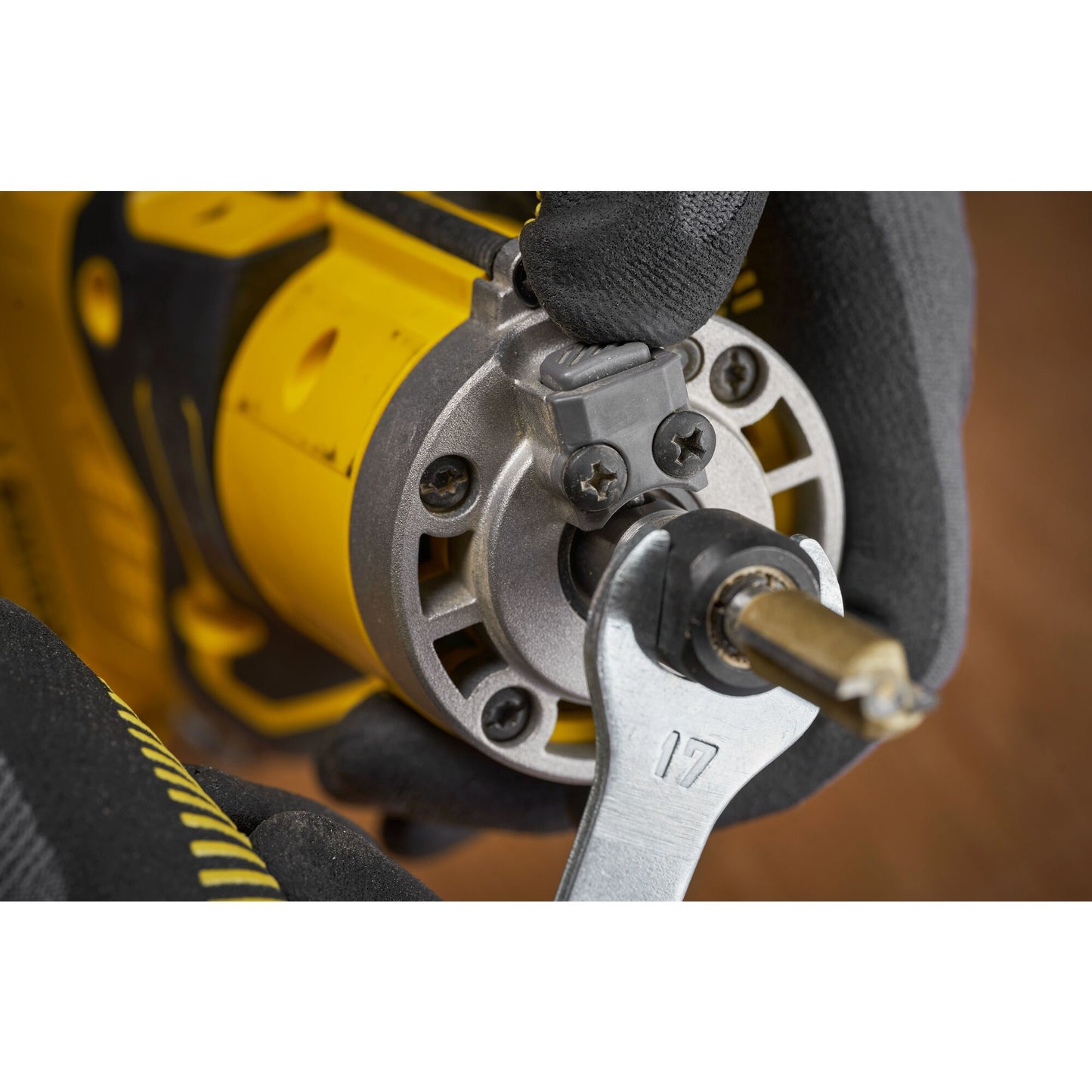 STANLEY FATMAX SFMCW400B-XJ Elettrofresatrice brushless V20, senza batterie e caricabatteria
