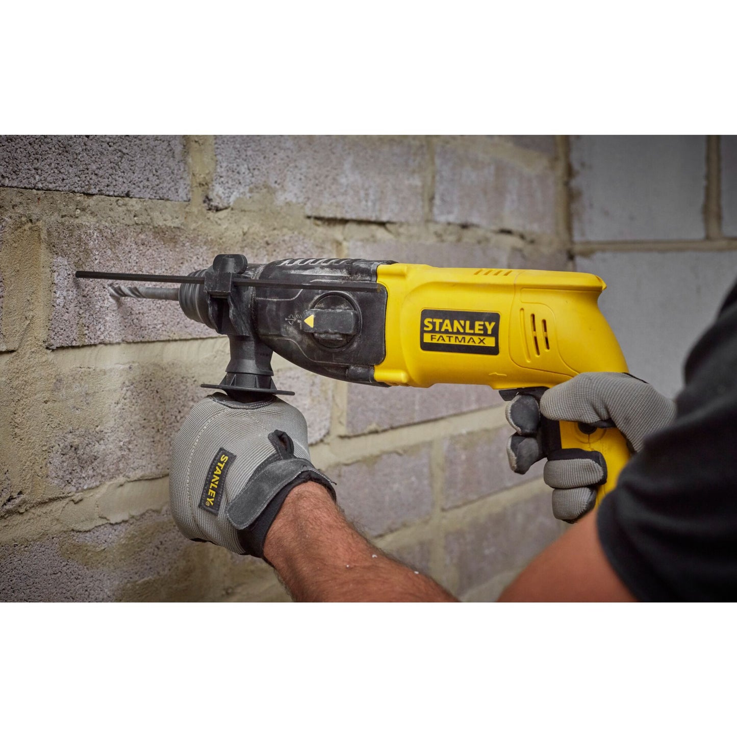 STANLEY FATMAX SFMEH200K-QS 750W SDS Plus Bohrhammer, 2,2J