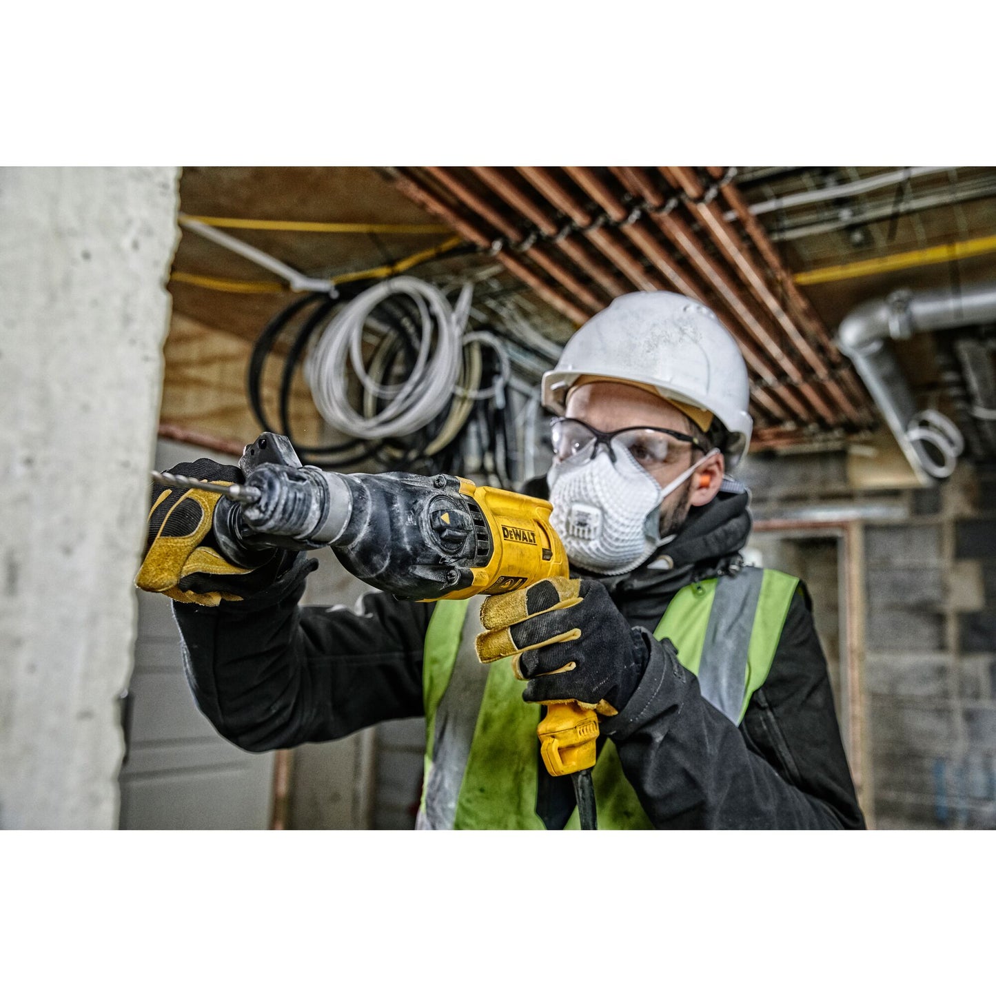 DEWALT D25033K-QS 710W 22mm SDS-Plus Hammer Drill