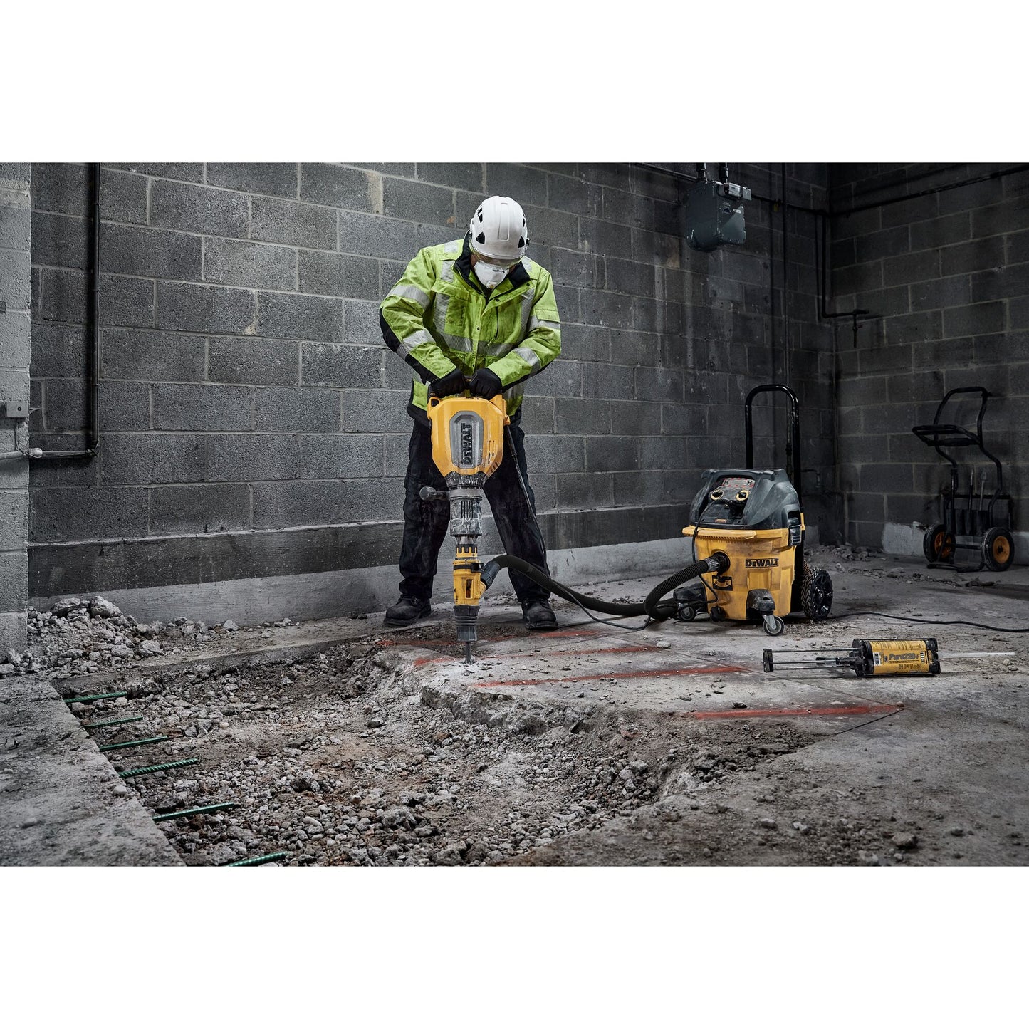 DEWALT D25911K-QS Martillo Demoledor sin escobillas SDS-Max 1700W 27.0J