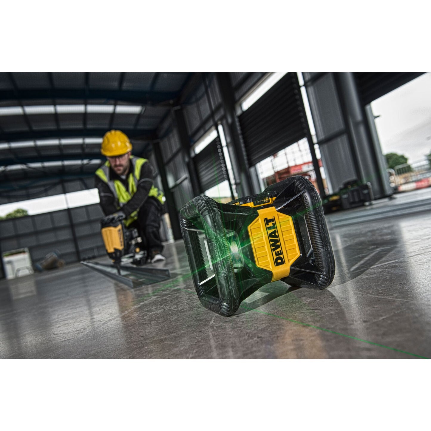 DEWALT DCE079D1G-QW 18V XR Green Rotary Laser with 1 x 2.0Ah Lithium Ion Battery