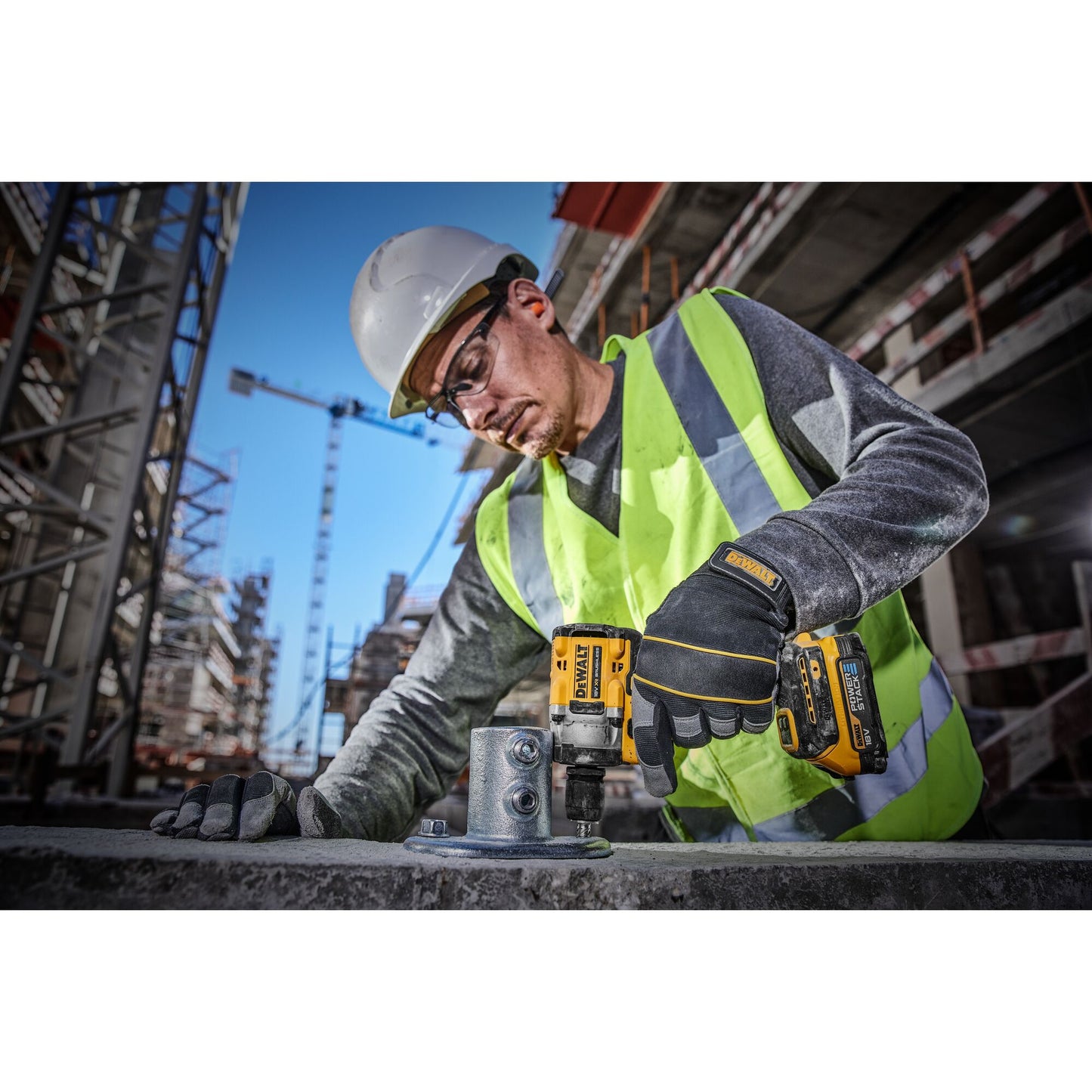 DEWALT DCF921E2T-QW Avvitatore ad impulsi compatto 1/2" con 2 batterie 18V Powerstack