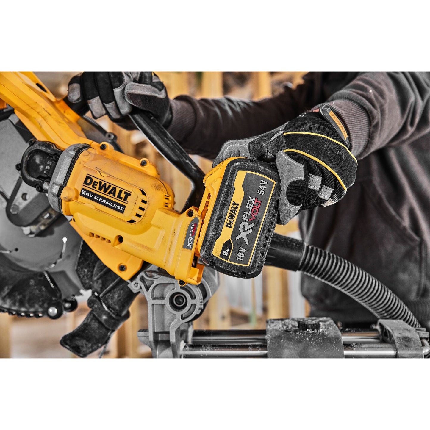 DEWALT DCS781X2-QW Troncatrice radiale 305 mm doppia inclinazione 2 batterie Flexvolt 18/54V 9.0Ah