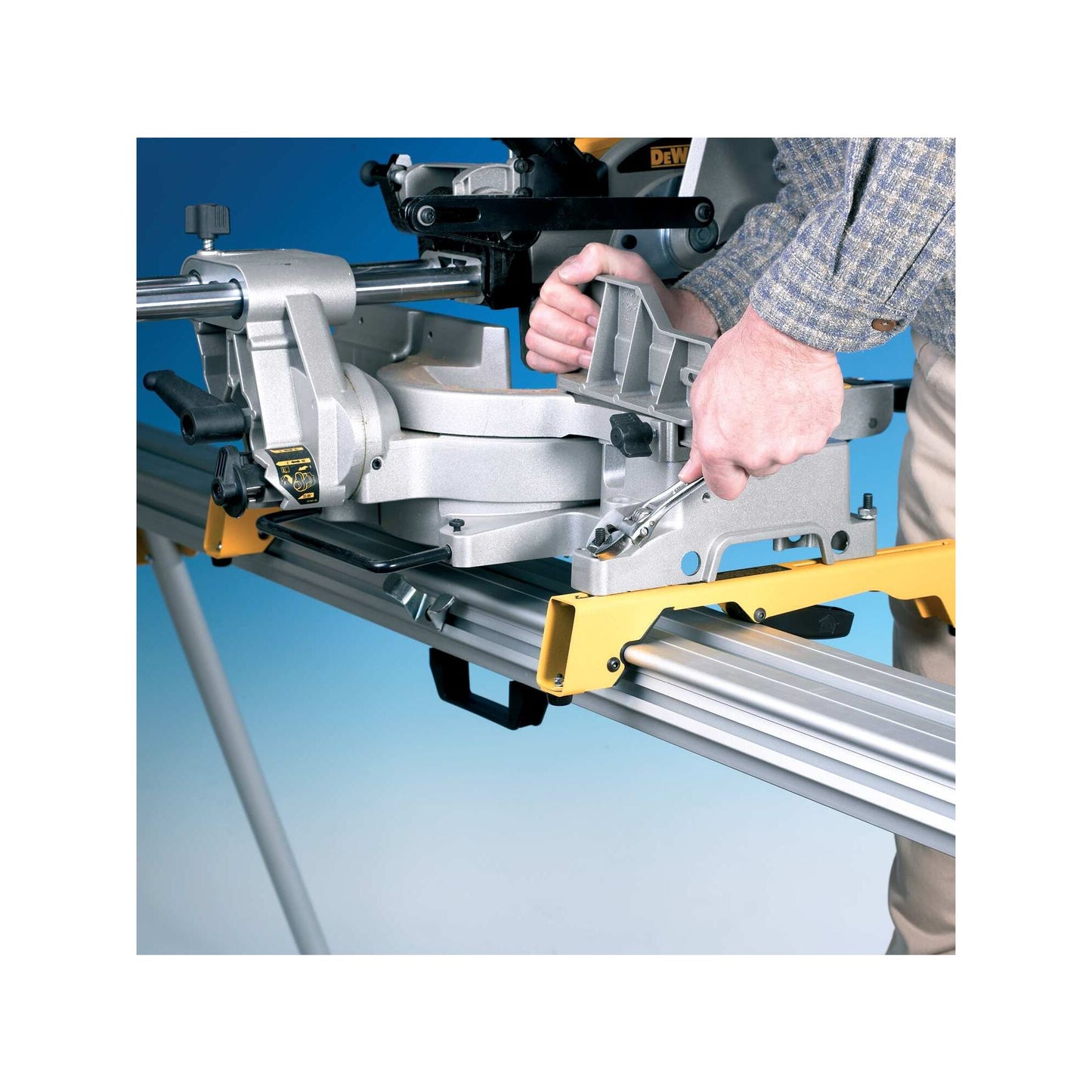 DEWALT DE7023-XJ Piètement pour scies à onglets