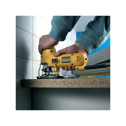 DEWALT DW343K-QS Sierra de calar 550W - Mango en el cuerpo