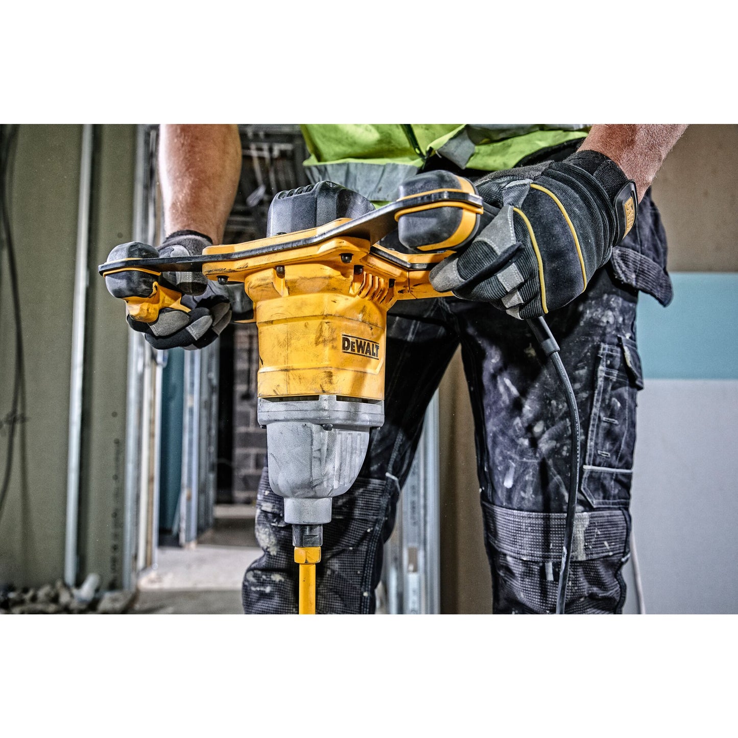 DEWALT DWD241-QS 1800W Rührwerk (bis max. 160 mm Rührwerkdurchmesser)