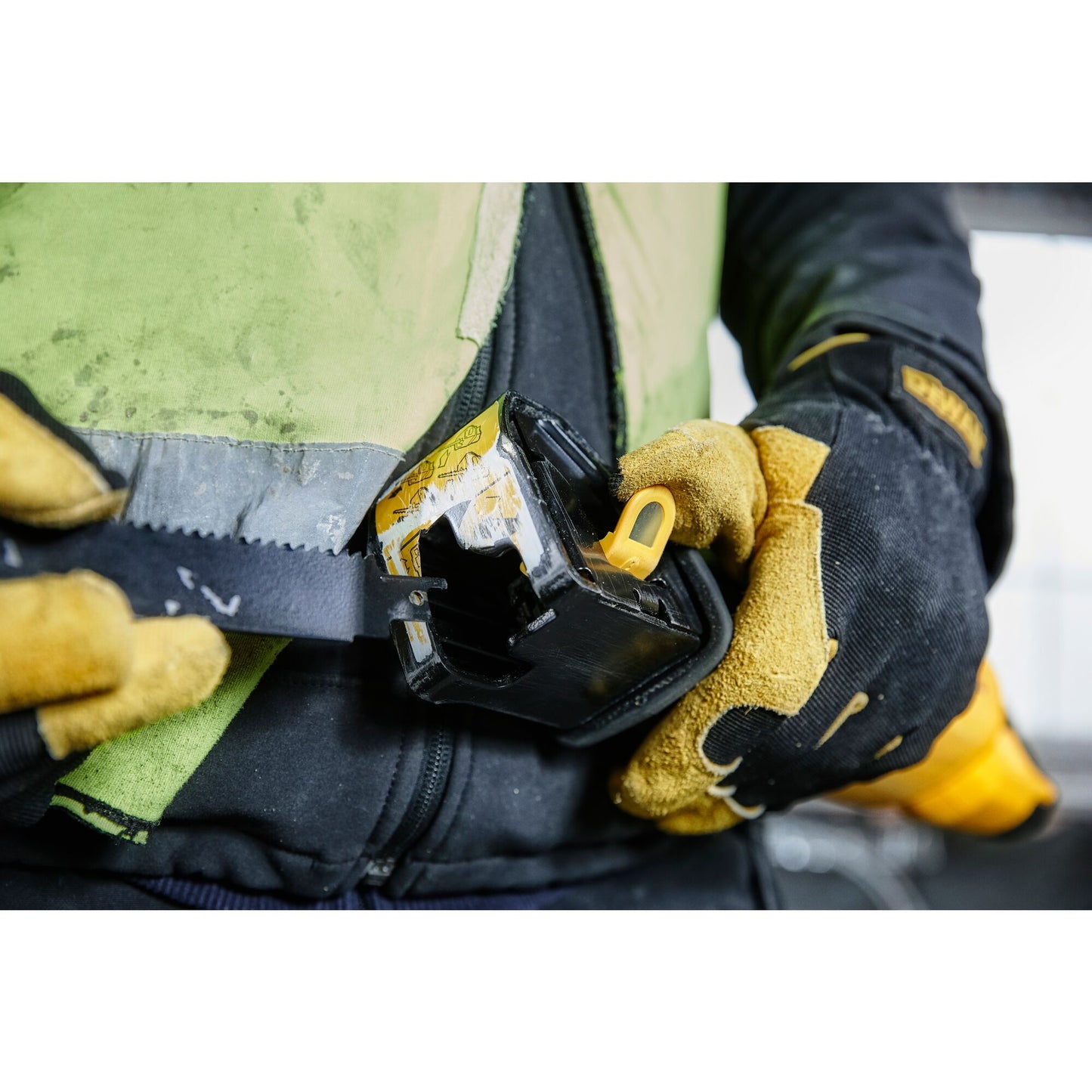 DEWALT DWE305PK-QS Sega universale 1100W