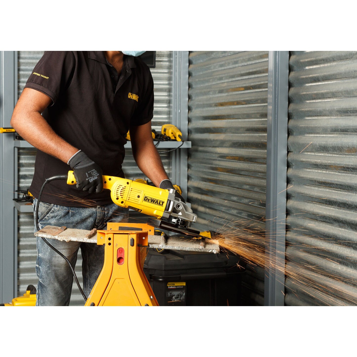 DEWALT DWE492-QS 2200W 230mm Angle Grinder