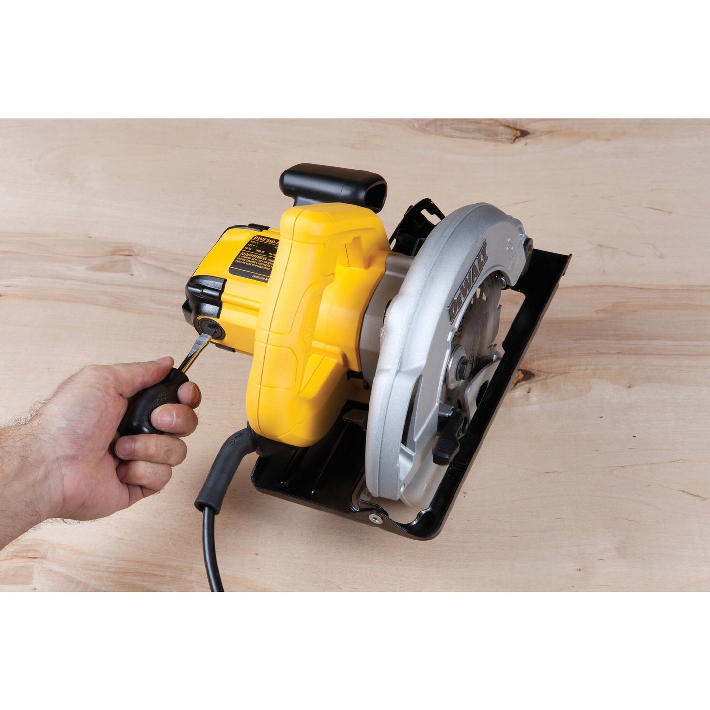DEWALT DWE560-QS Sega circolare diametro 184mm prof. 65mm 1350W